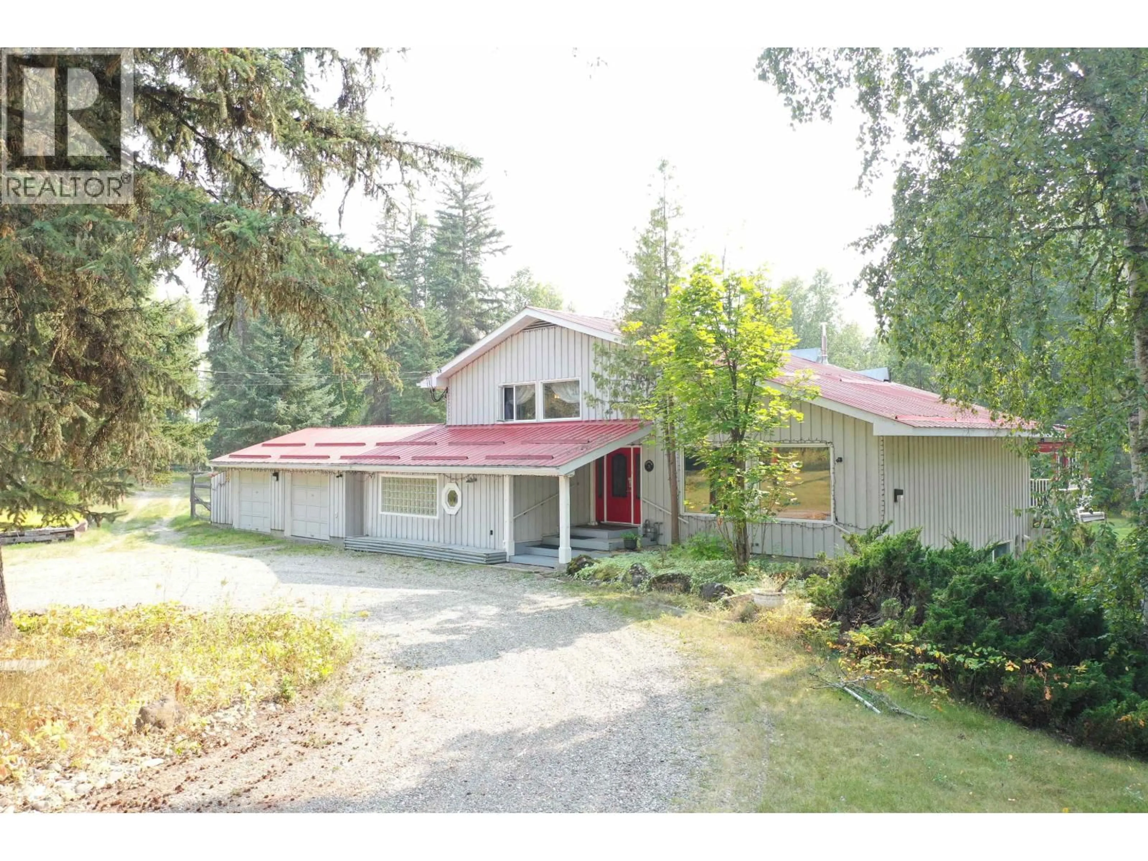 A pic from outside/outdoor area/front of a property/back of a property/a pic from drone, street for 309 SKYLINE ROAD, Quesnel British Columbia V2J6H9