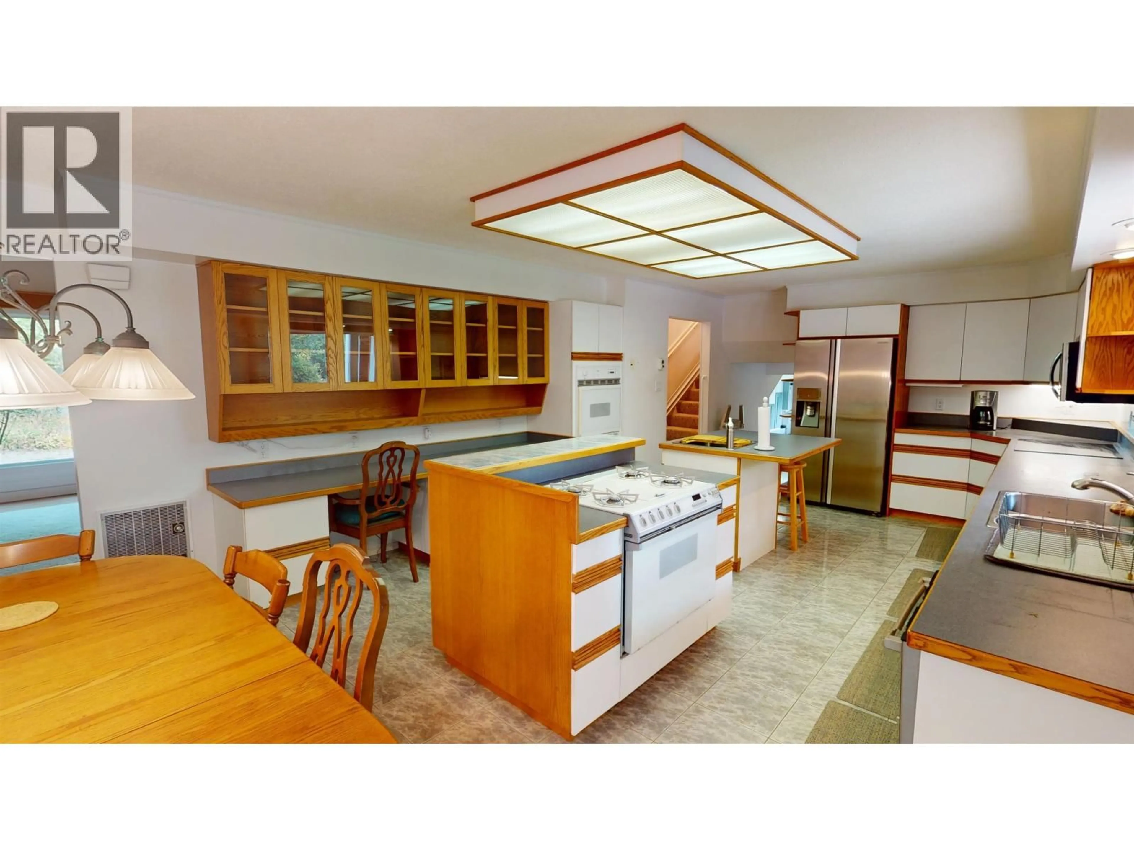 Open concept kitchen, unknown for 309 SKYLINE ROAD, Quesnel British Columbia V2J6H9