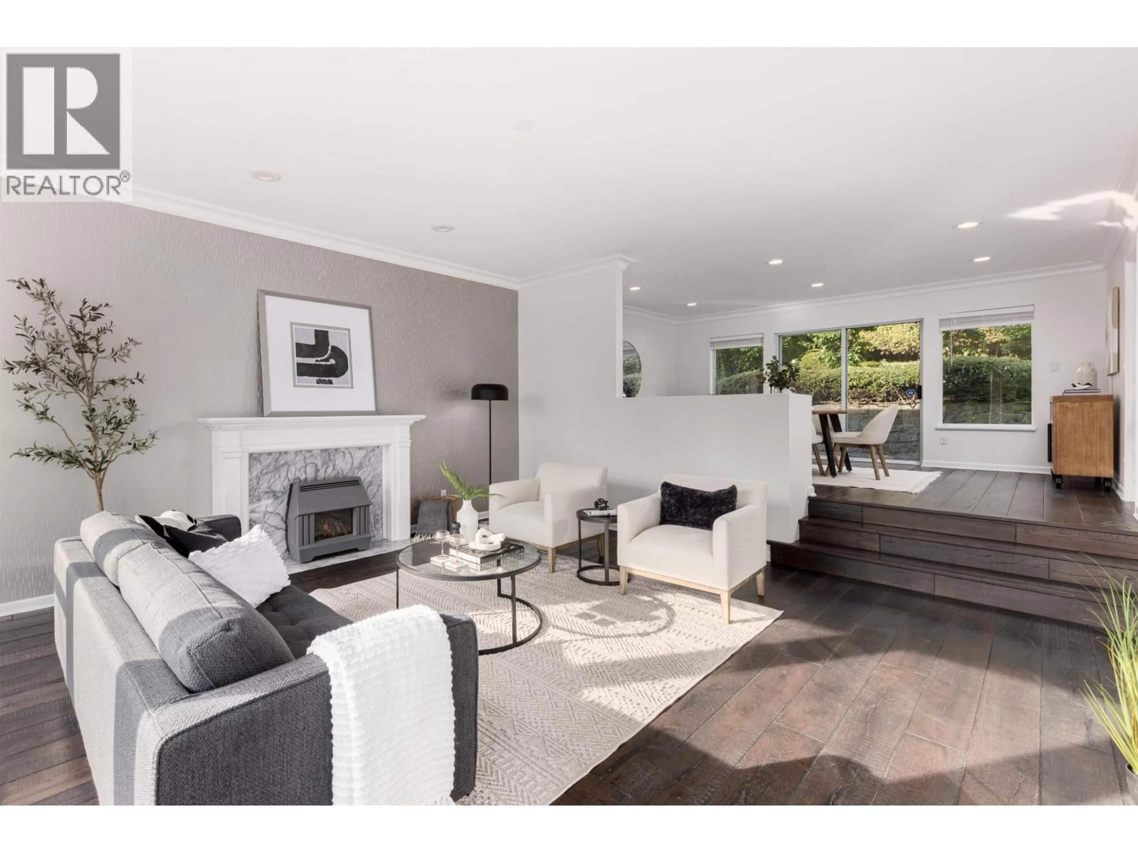 Living room with furniture, unknown for 456 MONTROYAL BOULEVARD, North Vancouver British Columbia V7N3E1