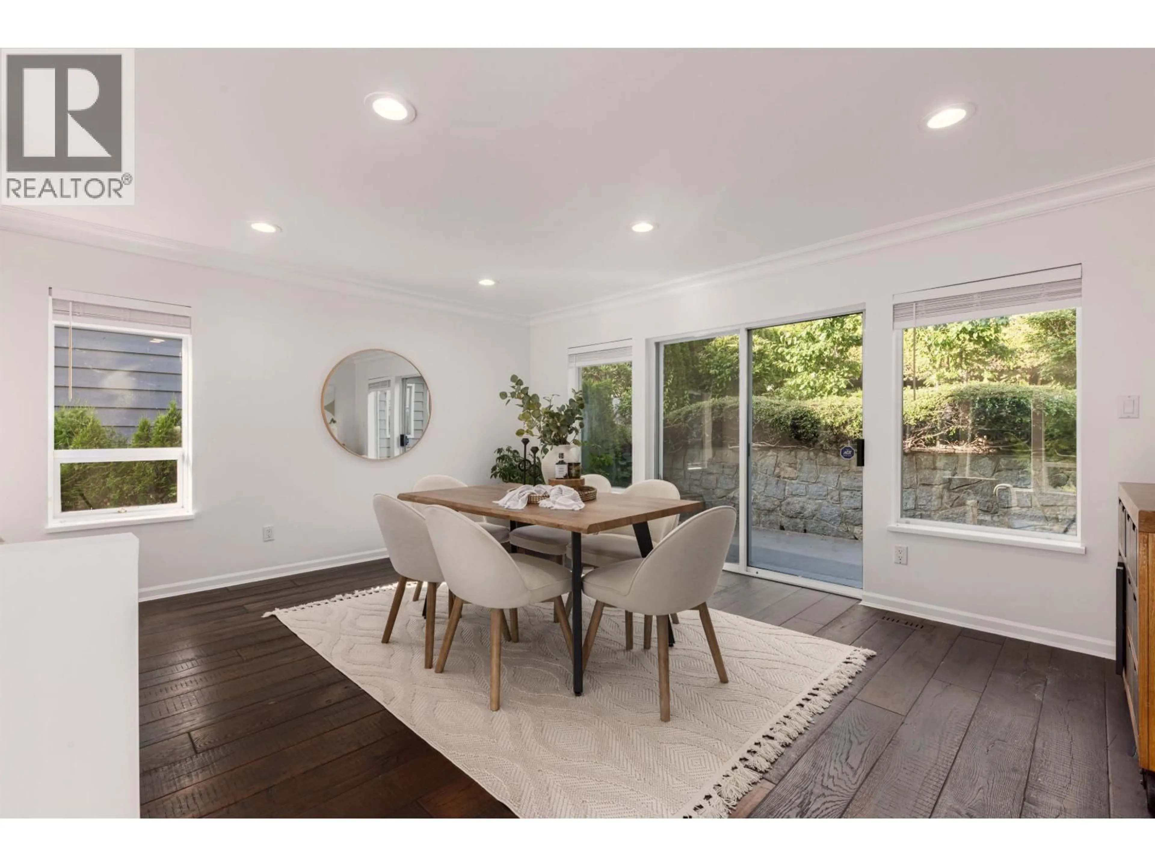 Dining room, unknown for 456 MONTROYAL BOULEVARD, North Vancouver British Columbia V7N3E1