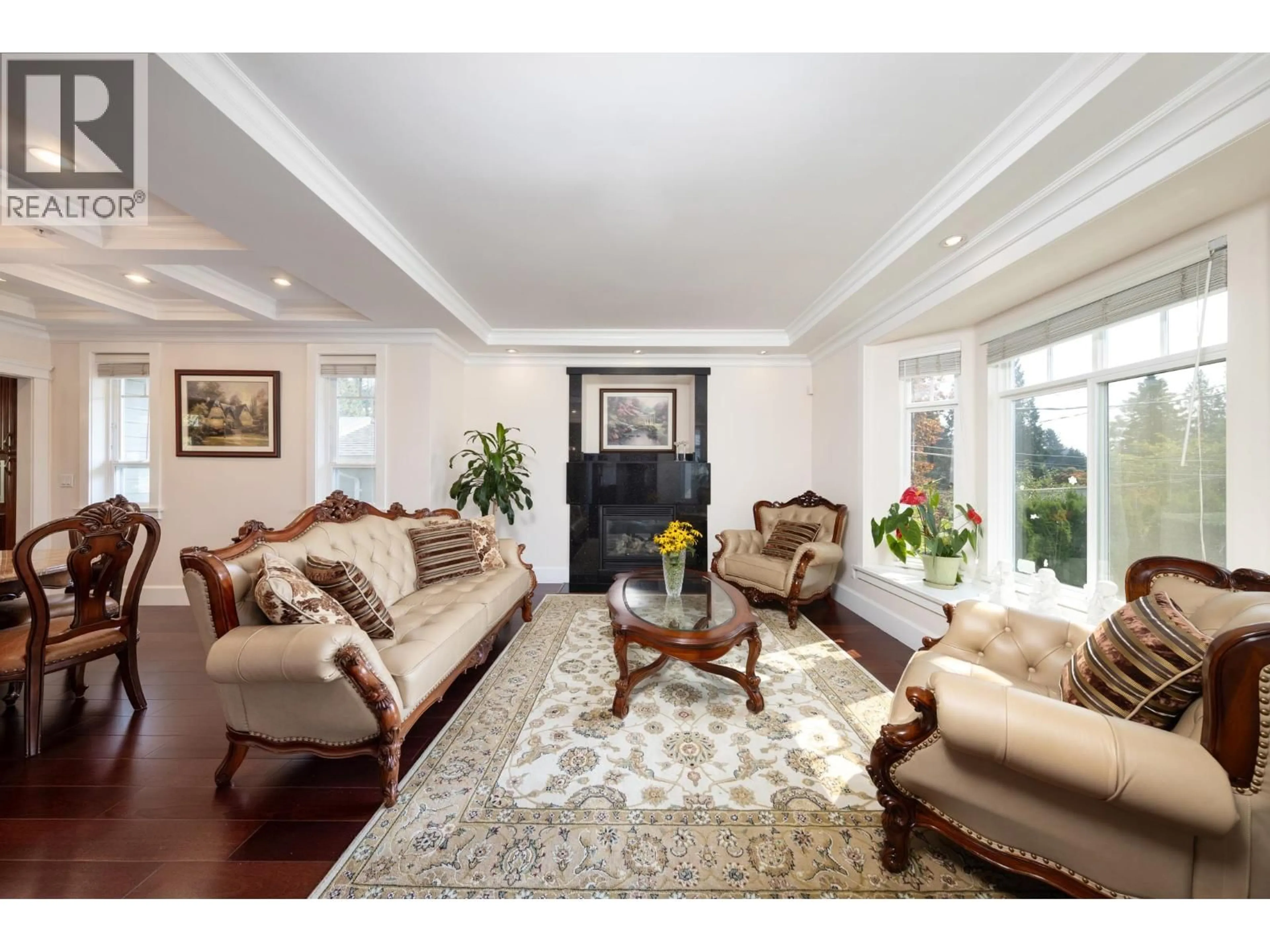 Living room with furniture, unknown for 1361 LAWSON AVENUE, West Vancouver British Columbia V7T2E6