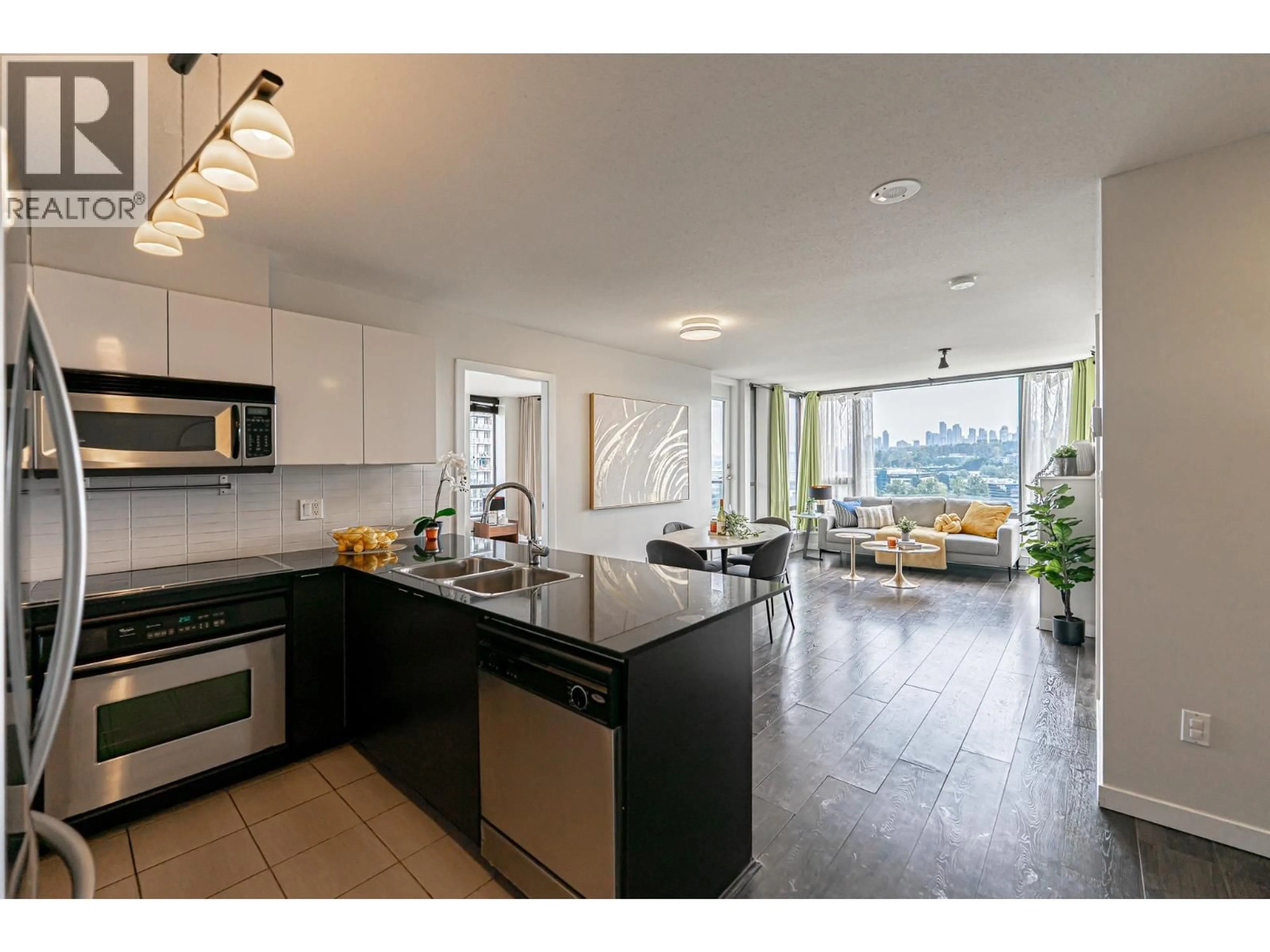 Open concept kitchen, unknown for 1406 - 4178 DAWSON STREET, Burnaby British Columbia V5C0A1