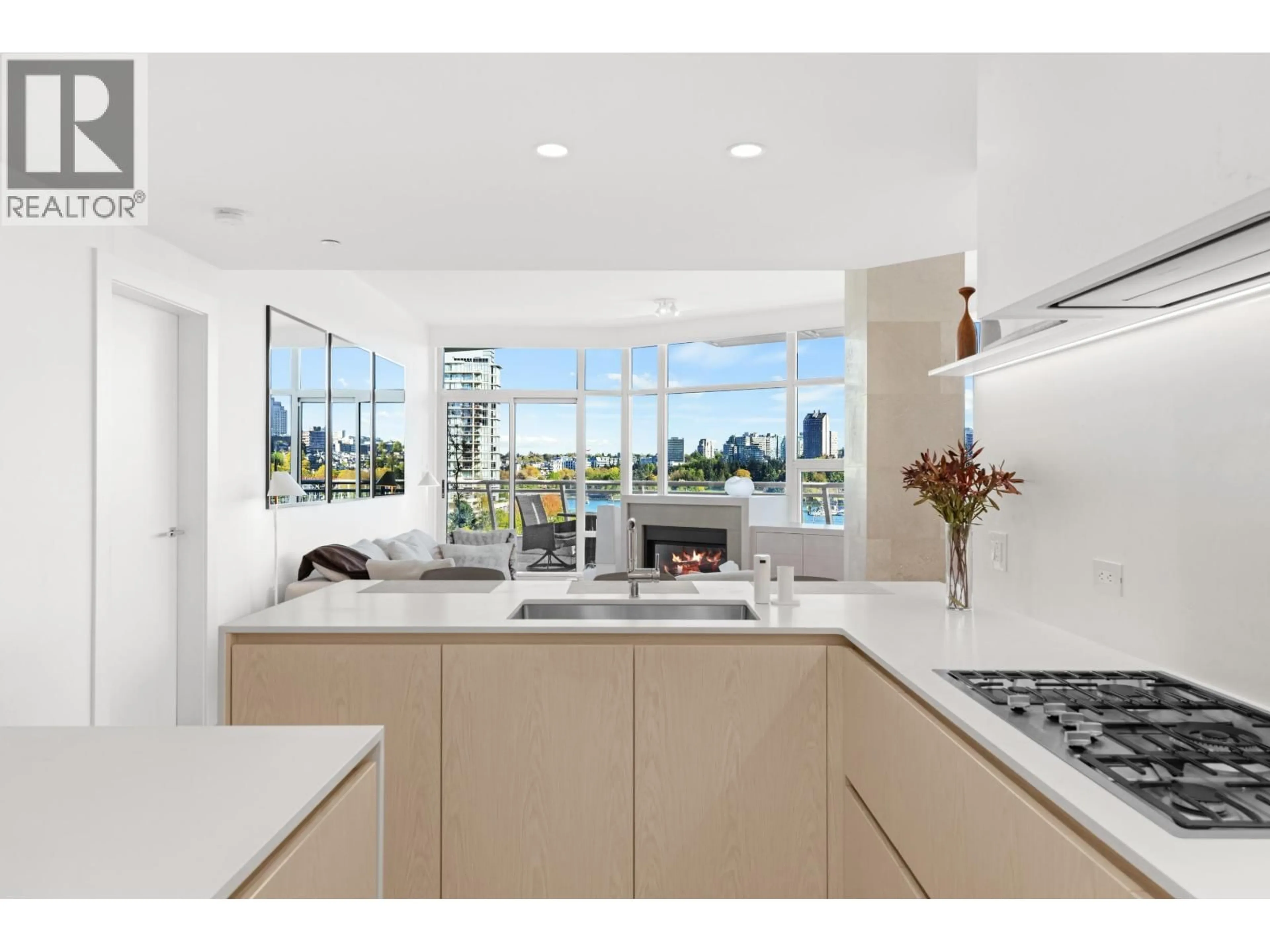 Unknown for 701 - 628 KINGHORNE MEWS, Vancouver British Columbia V6Z3H6