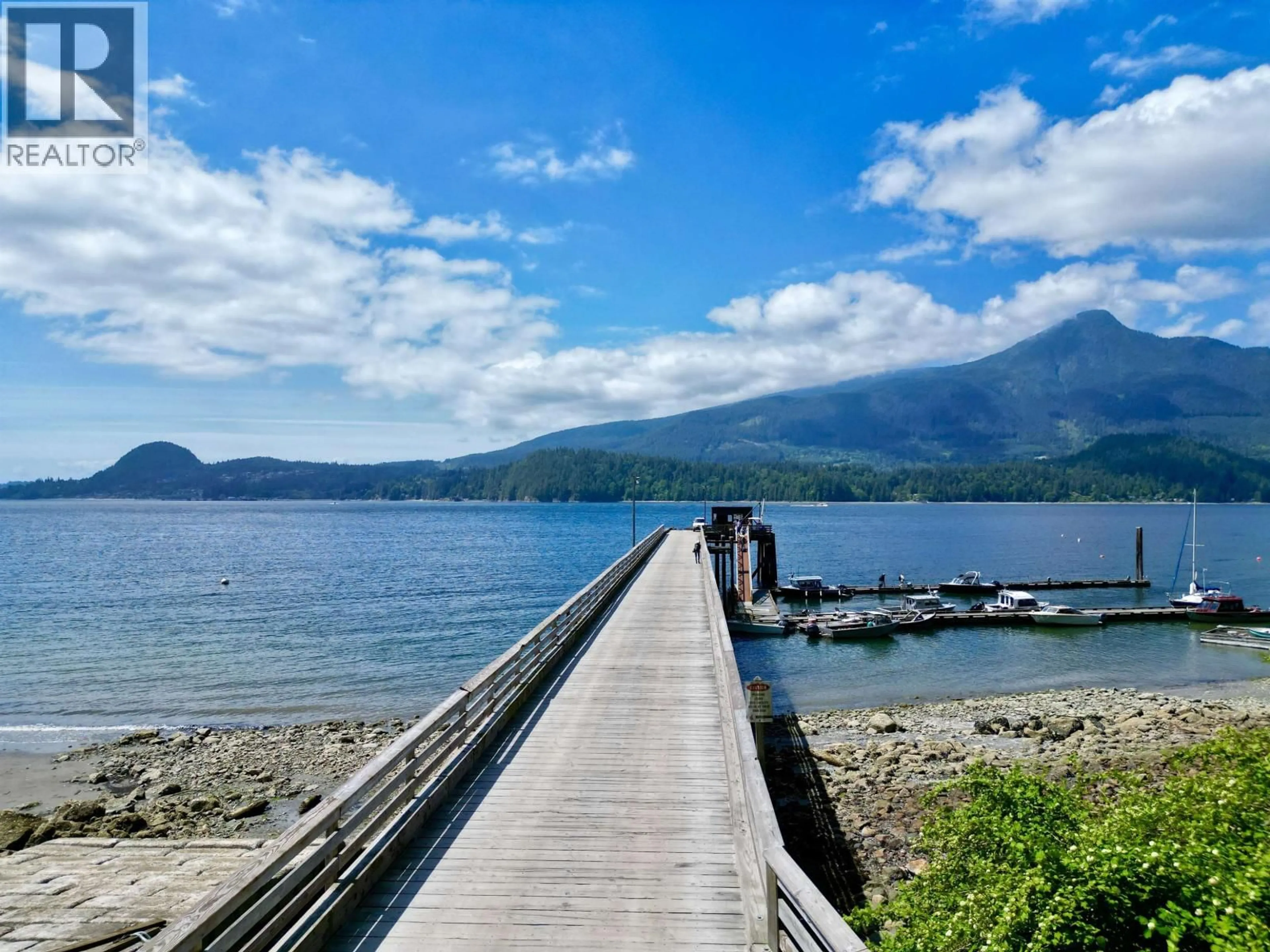 Blurry image for 722 WEST BAY ROAD, Gambier Island British Columbia V0N1V4