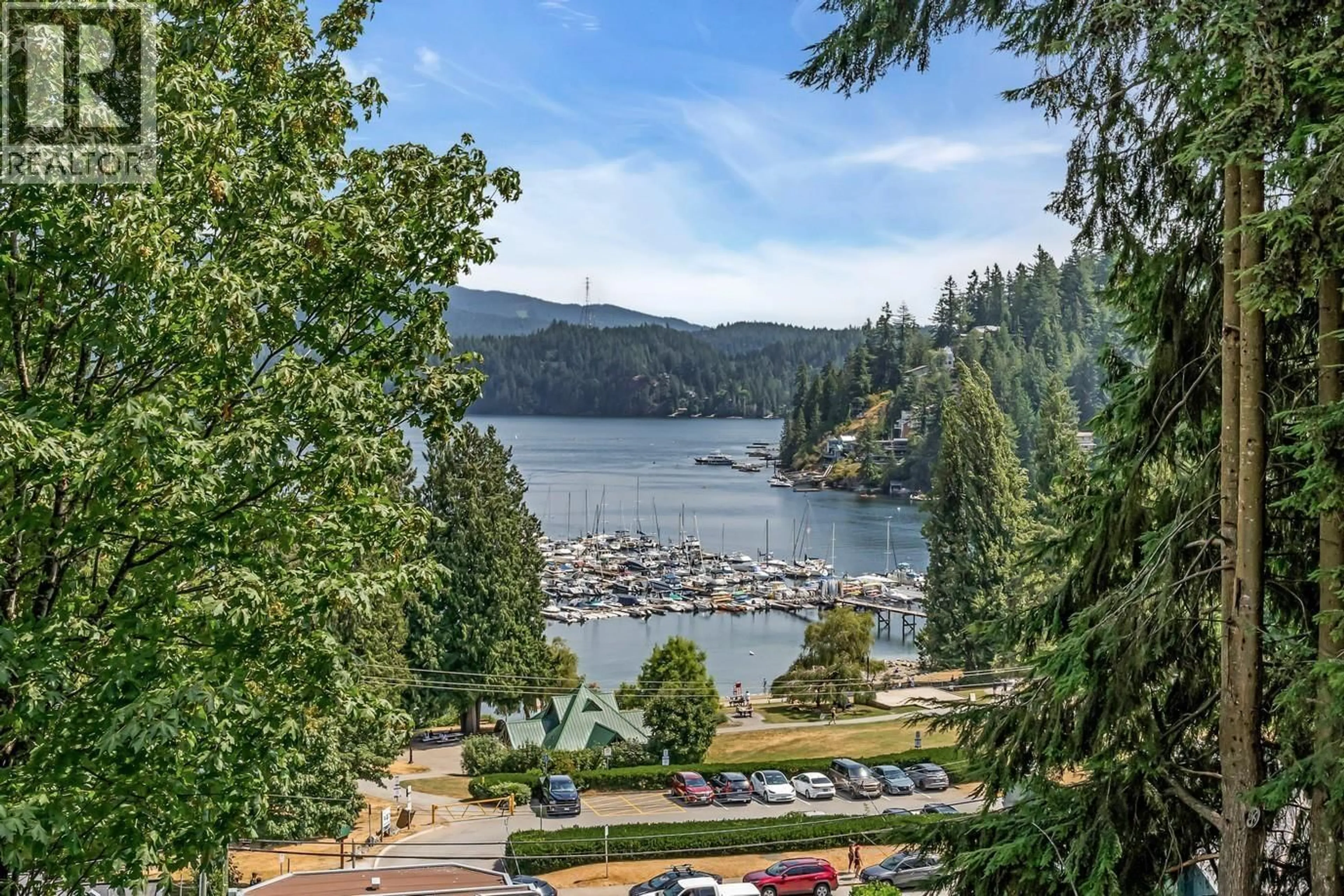 Patio, water/lake/river/ocean view for 2360 CALEDONIA AVENUE, North Vancouver British Columbia V7G1T9