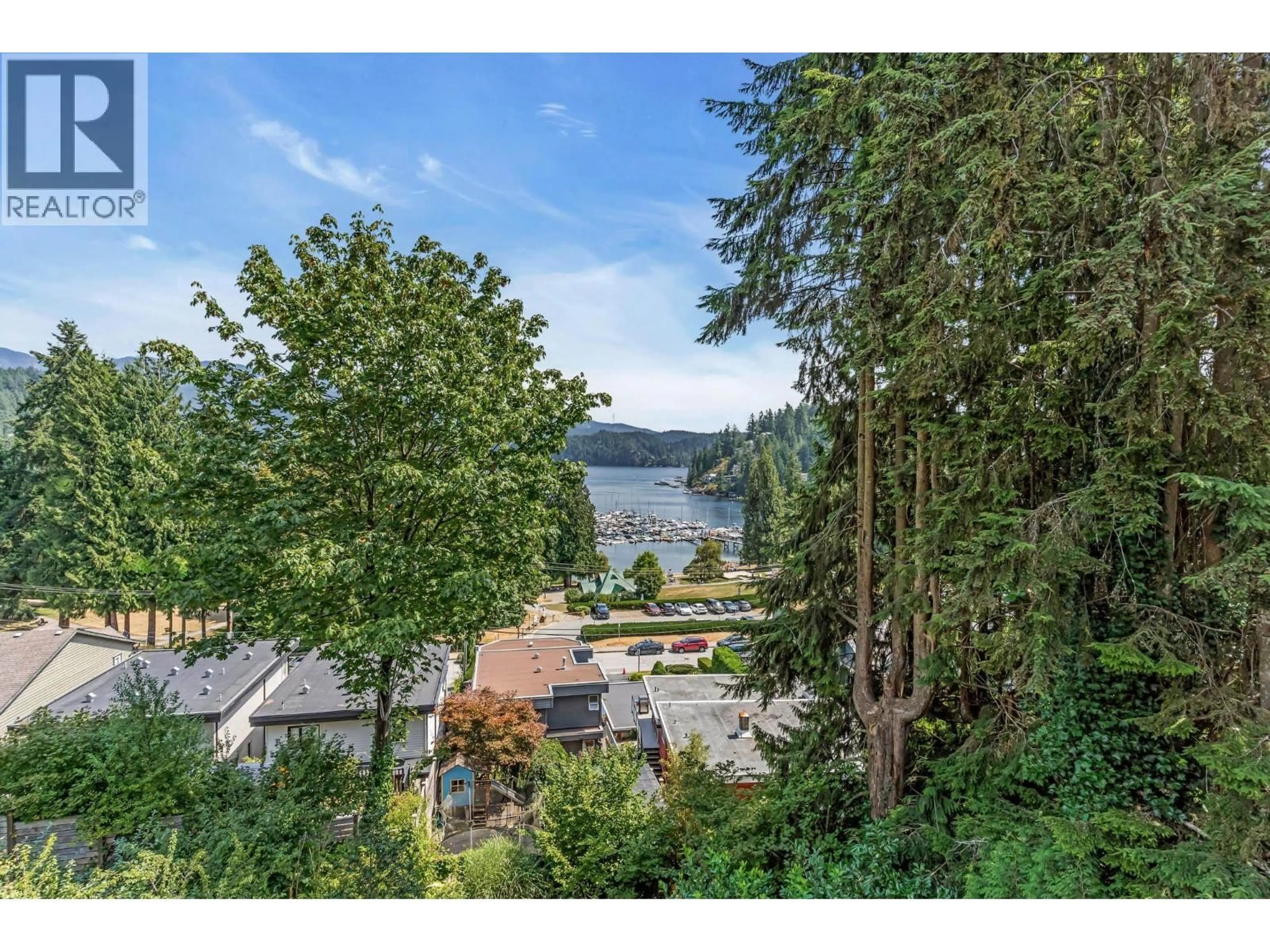 A pic from outside/outdoor area/front of a property/back of a property/a pic from drone, water/lake/river/ocean view for 2360 CALEDONIA AVENUE, North Vancouver British Columbia V7G1T9