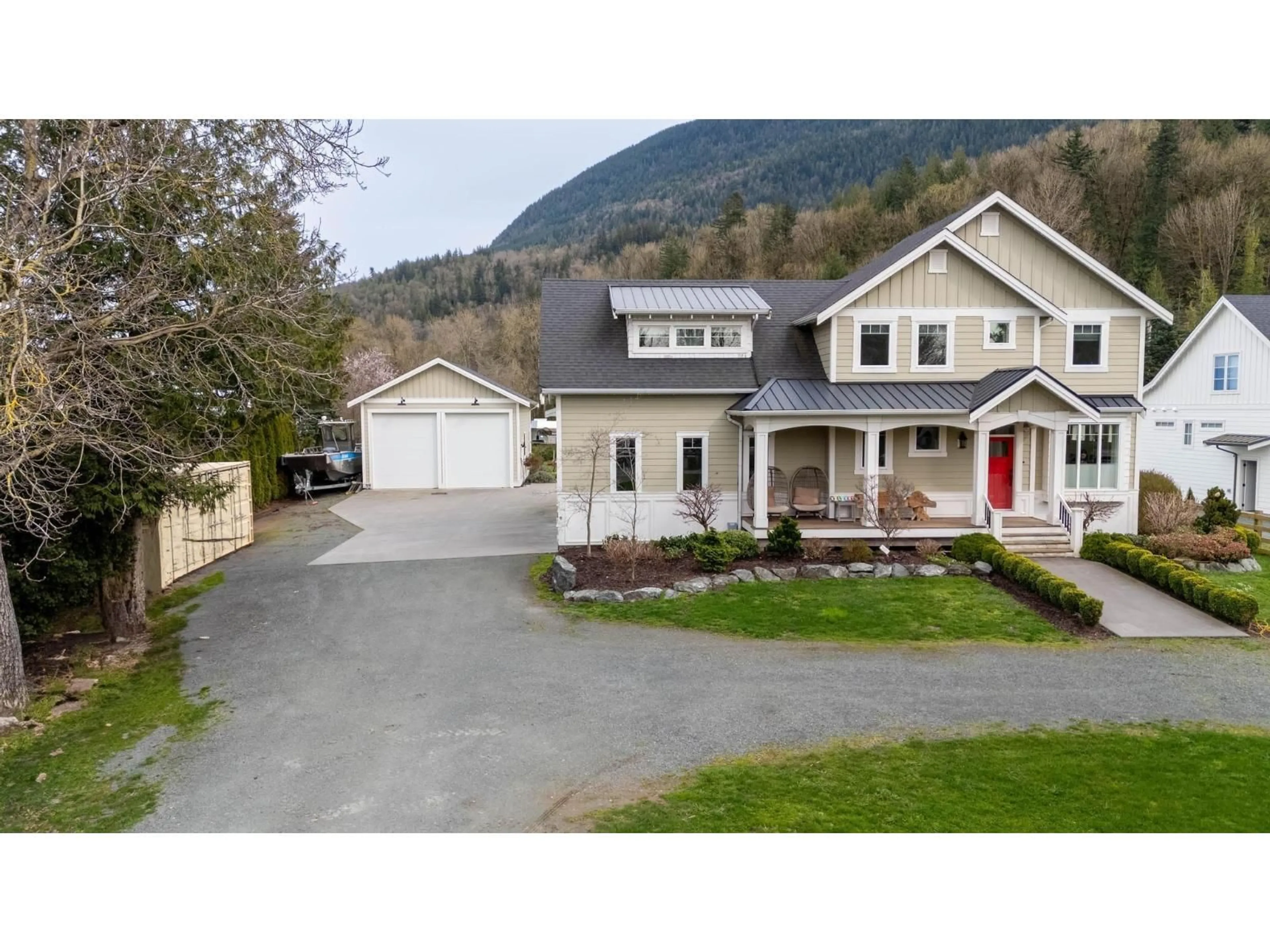 A pic from outside/outdoor area/front of a property/back of a property/a pic from drone, mountain view for 4054 ECKERT STREET, Yarrow British Columbia V2R5J6