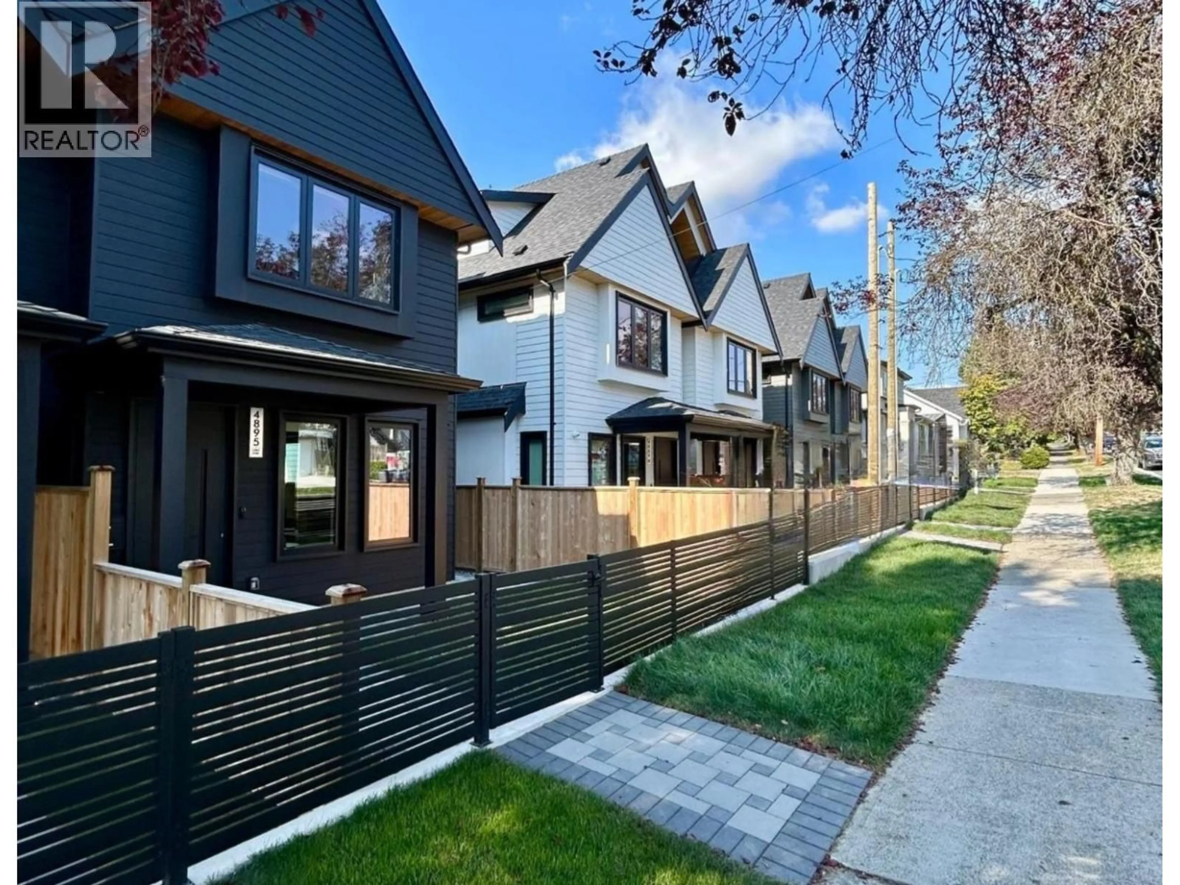 Unknown for 1 - 4895 MOSS STREET, Vancouver British Columbia V5R3T3