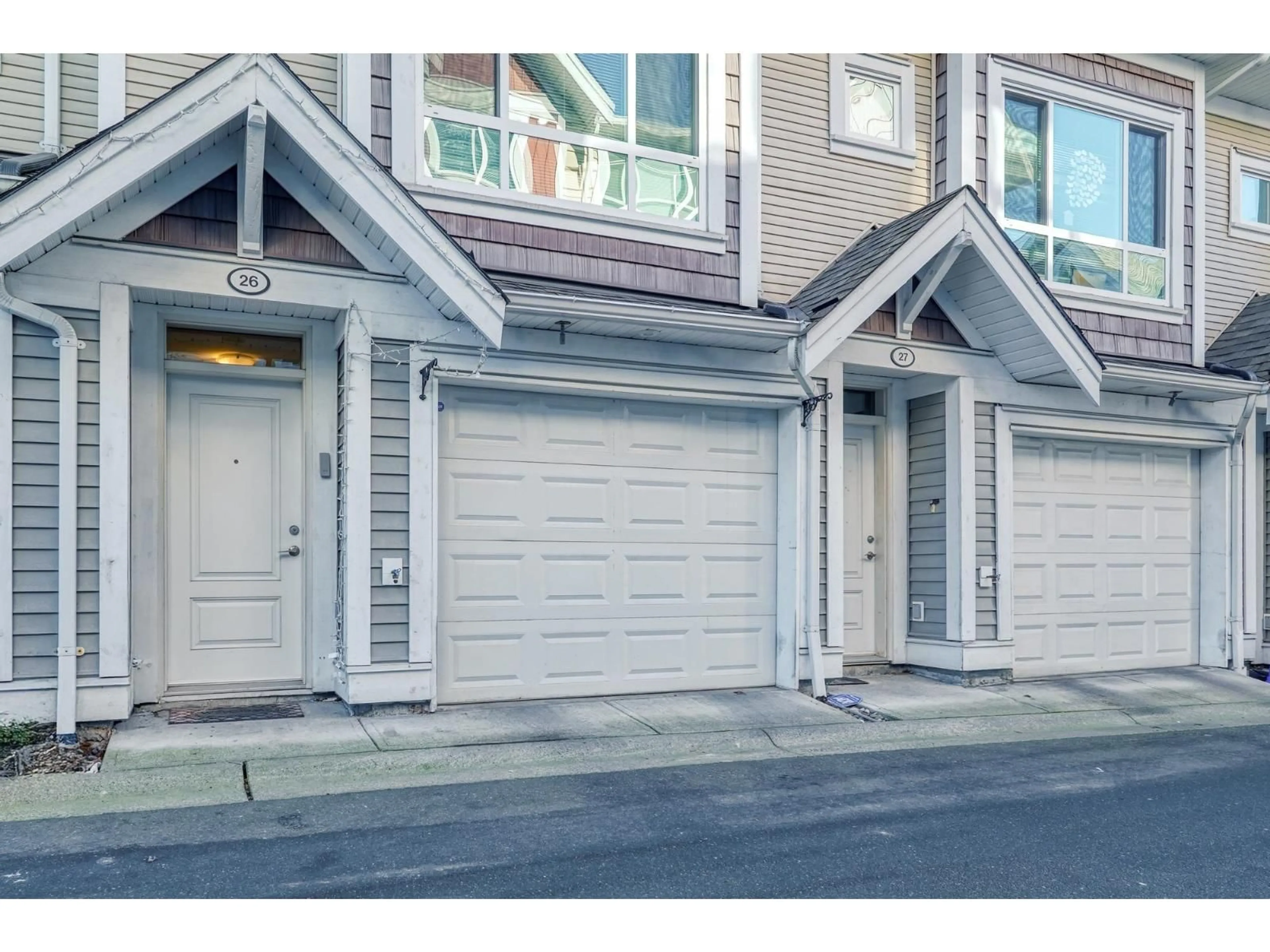 Indoor garage for 26 - 7298 199A, Langley British Columbia V2Y0H9