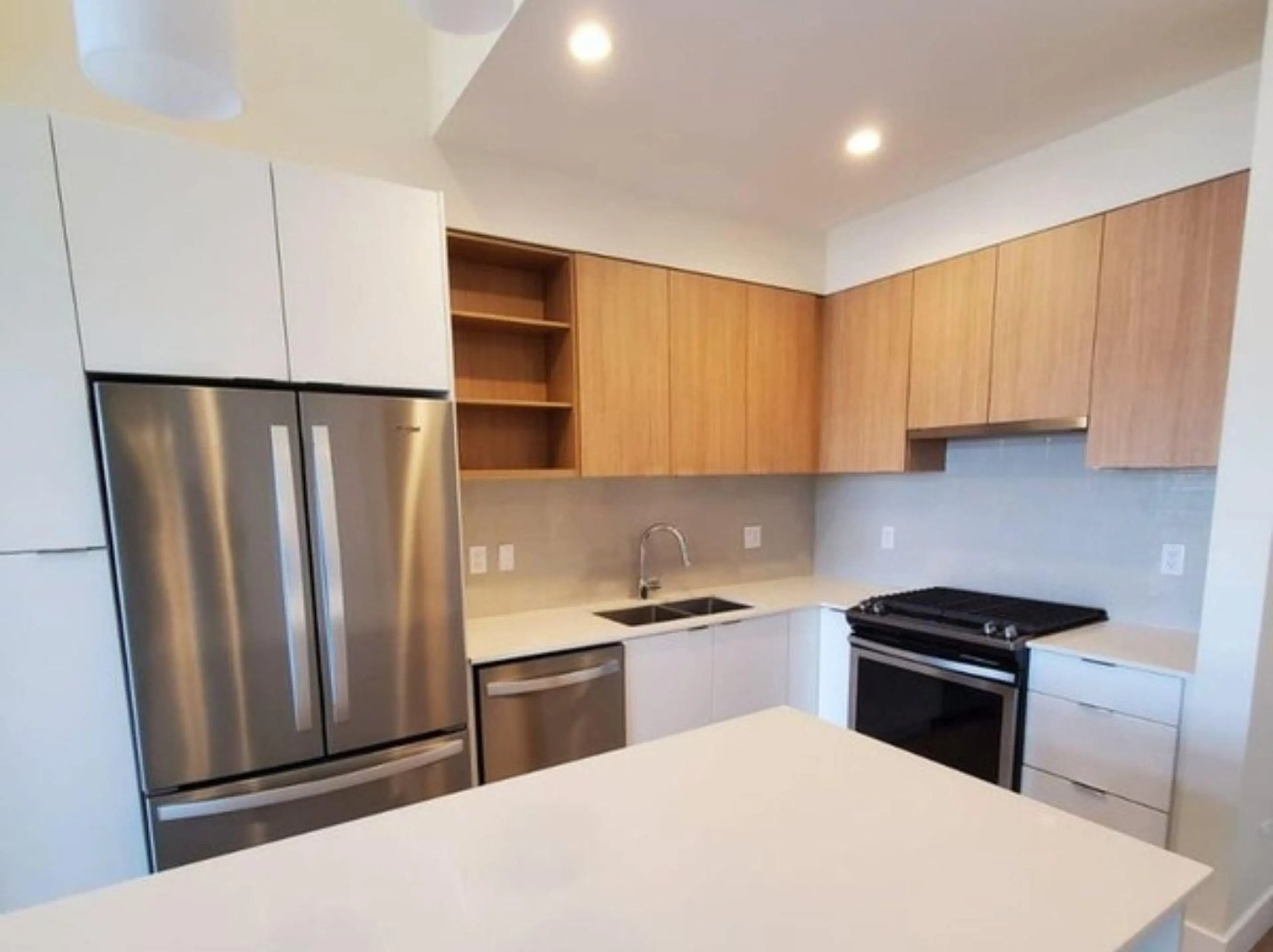 Standard kitchen, unknown for A610 - 6950 NICHOLSON, Delta British Columbia V4E0A8