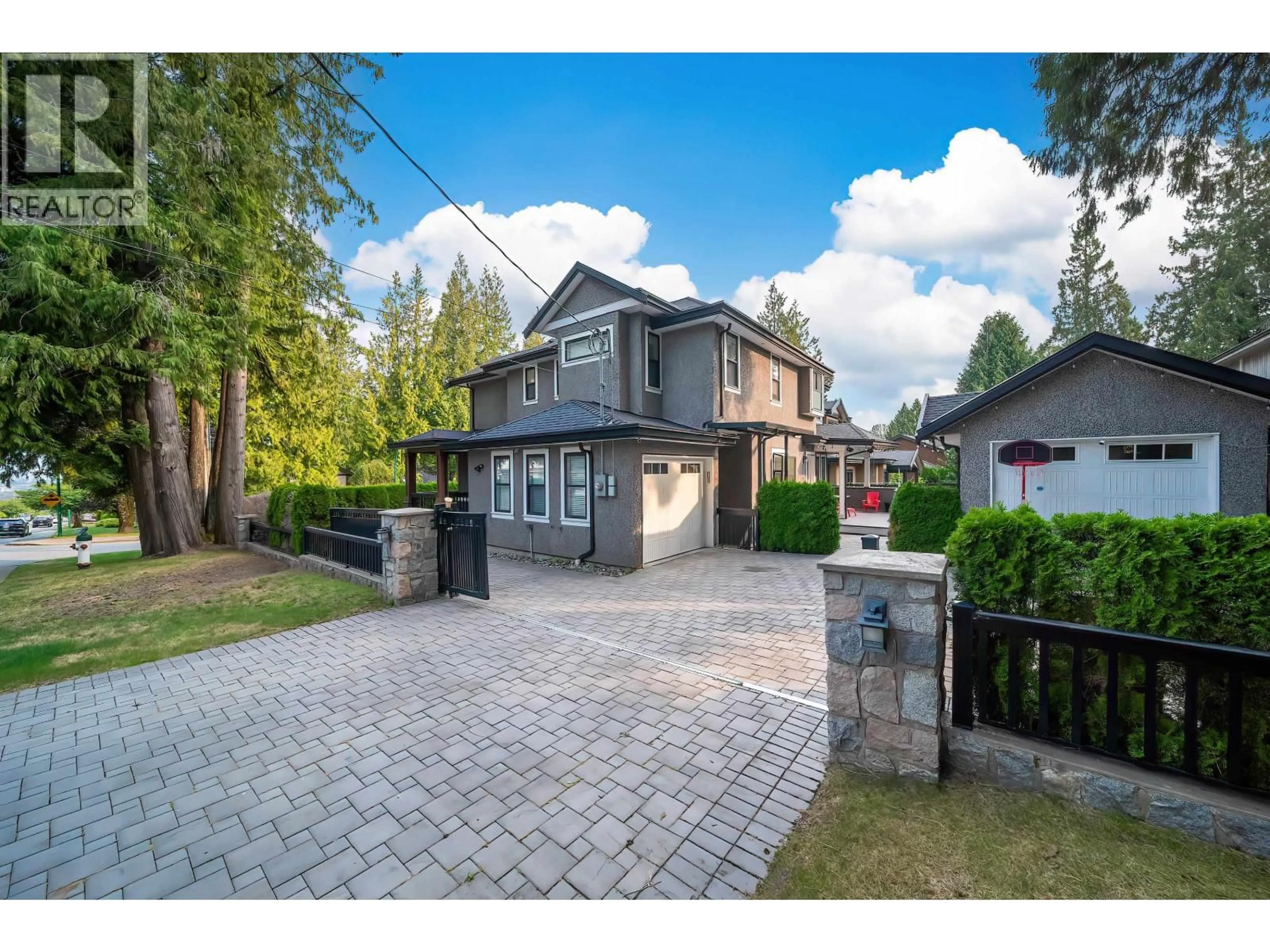 A pic from outside/outdoor area/front of a property/back of a property/a pic from drone, street for 7418 STANLEY STREET, Burnaby British Columbia V5E3Z7