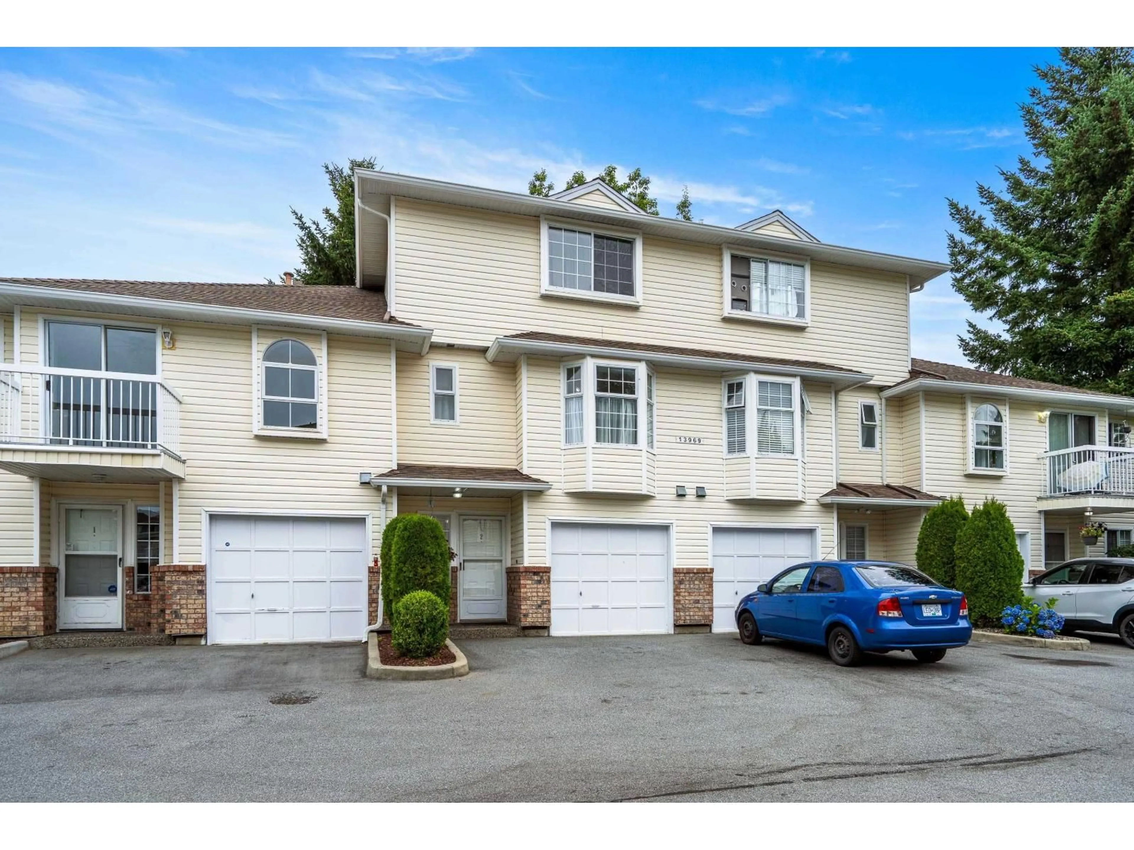 Unknown for 2 - 13969 70, Surrey British Columbia V3W0J7