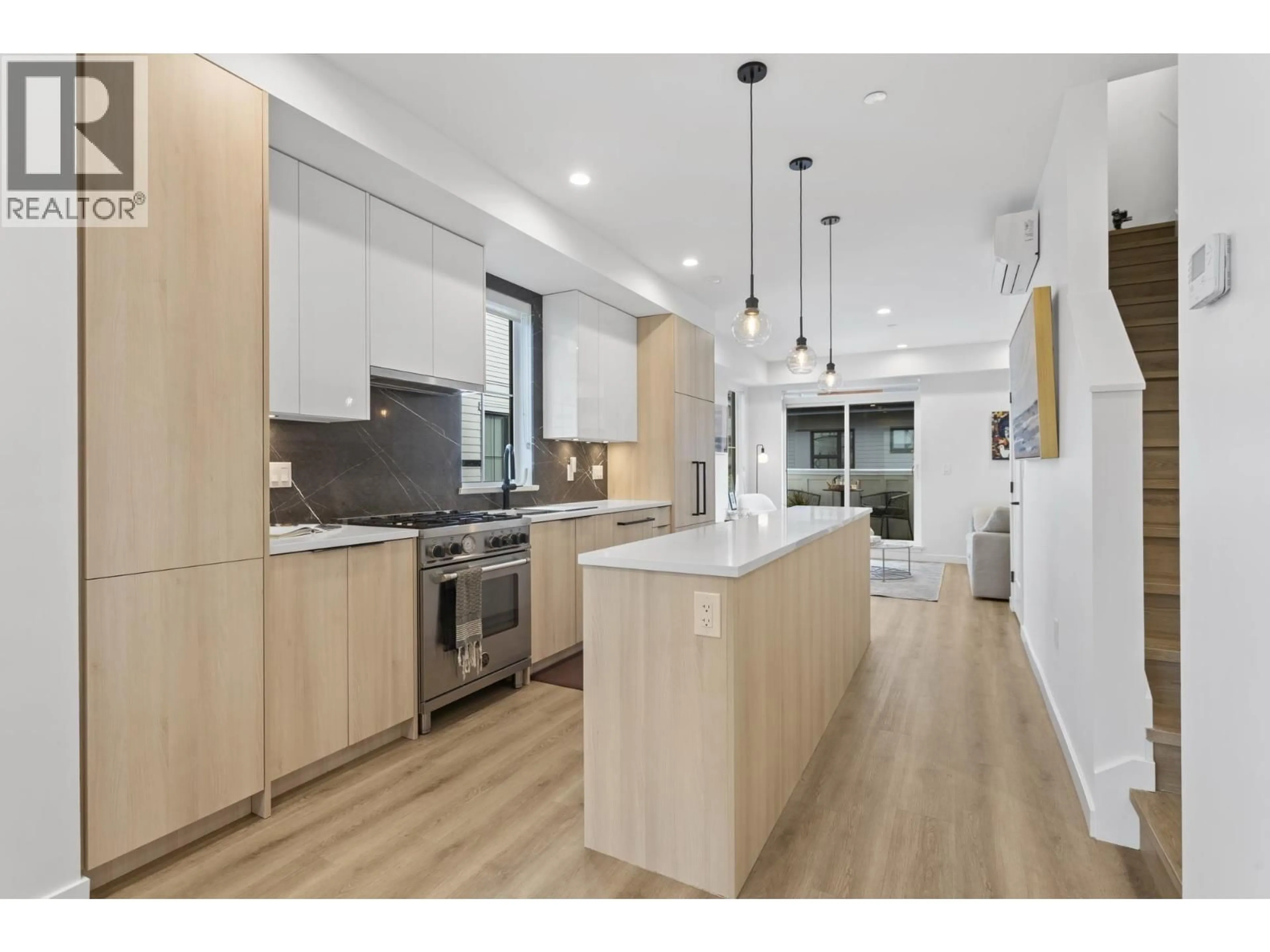 Open concept kitchen, unknown for 21 - 237 RIDGEWAY AVENUE, North Vancouver British Columbia V7L0H6
