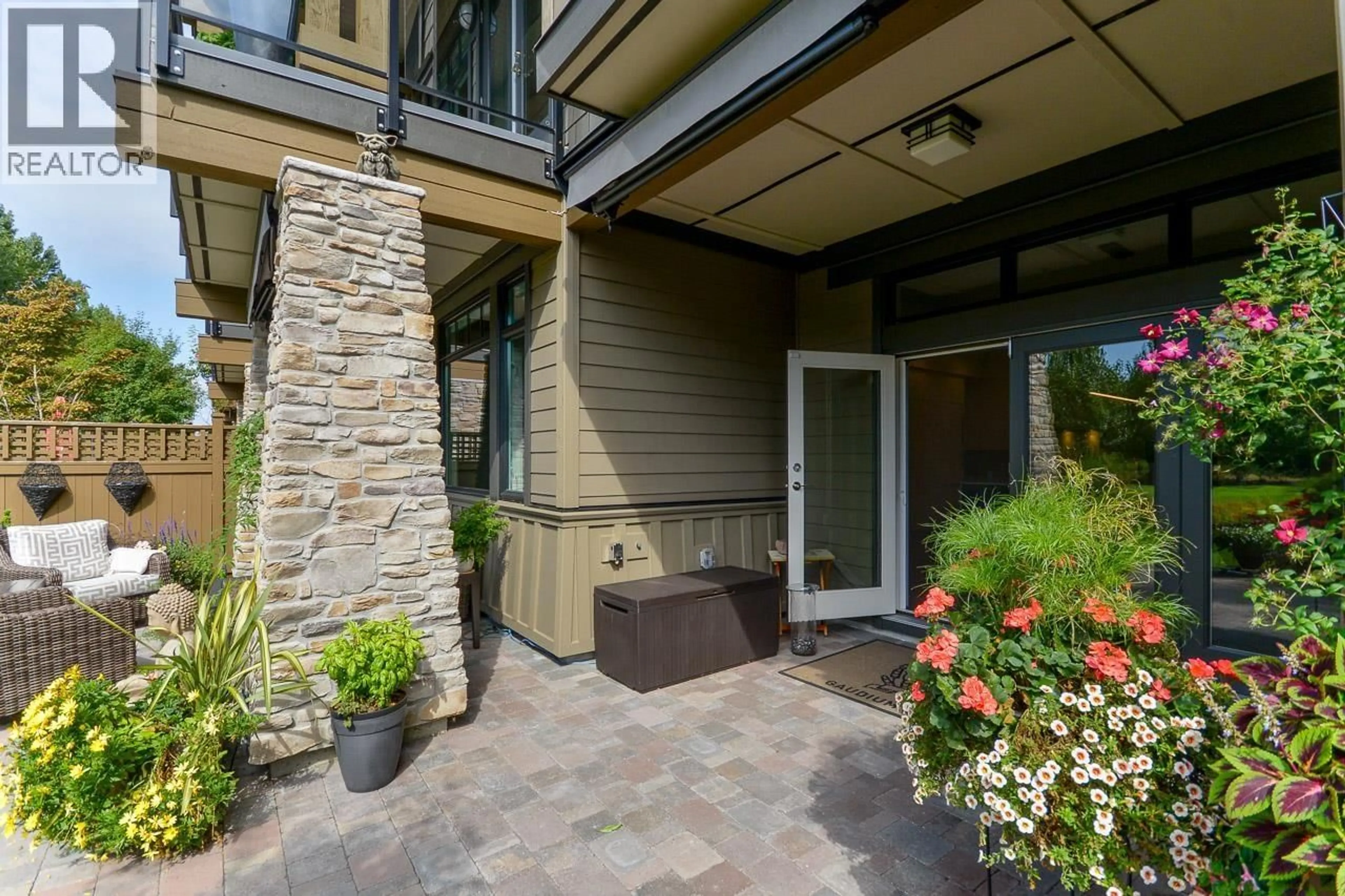 Patio, street for 4950 CEDAR SPRINGS DRIVE, Delta British Columbia V4M0A7