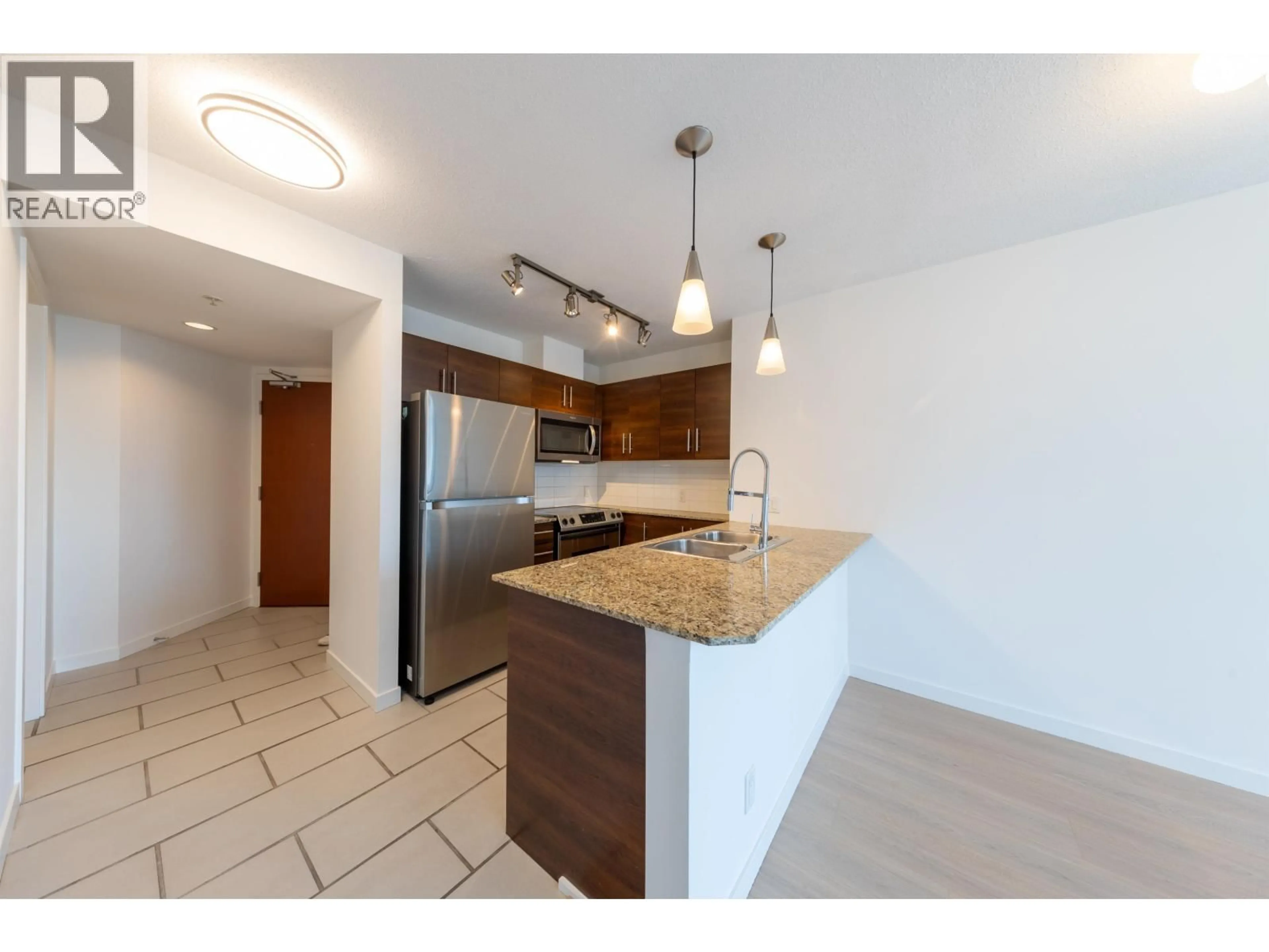 Standard kitchen, unknown for 1205 - 814 ROYAL AVENUE, New Westminster British Columbia V3M1J9