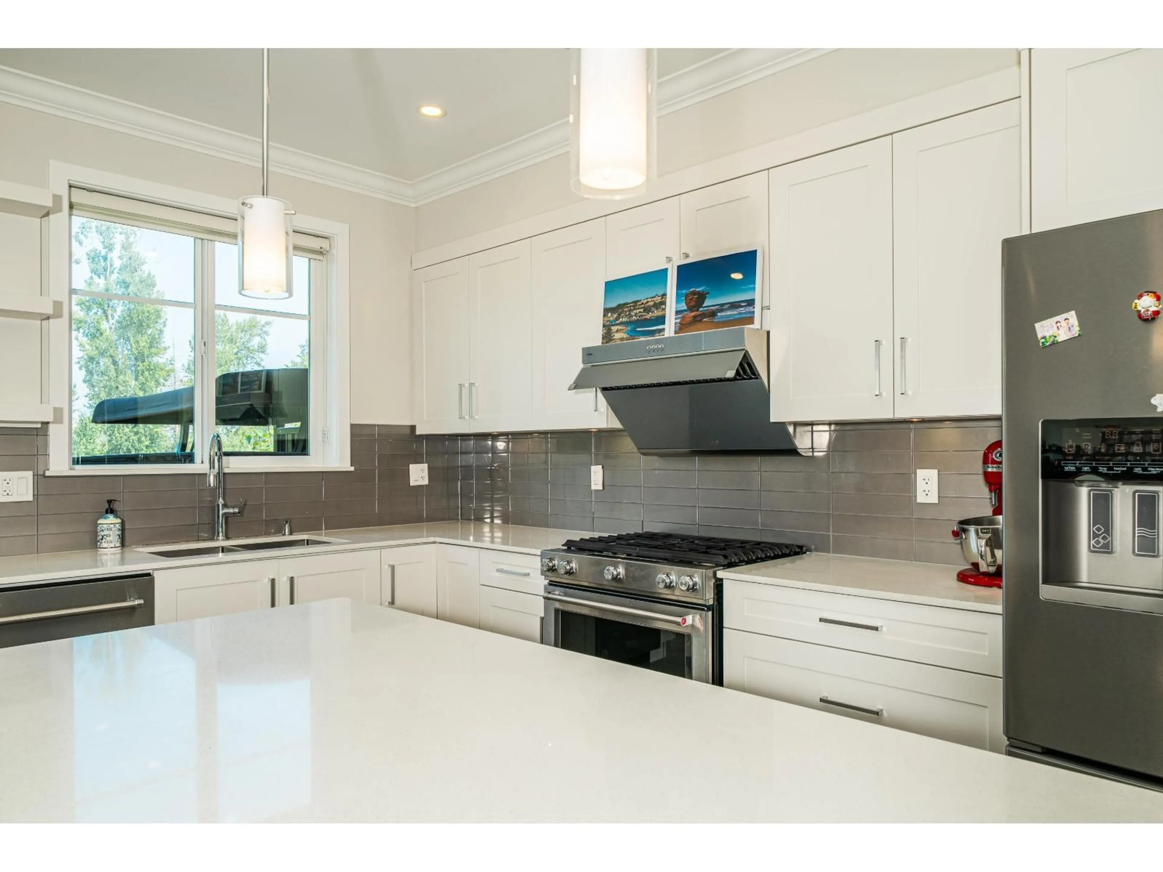 Contemporary kitchen, ceramic/tile floor for 64 - 15665 MOUNTAIN VIEW, Surrey British Columbia V3Z0W8
