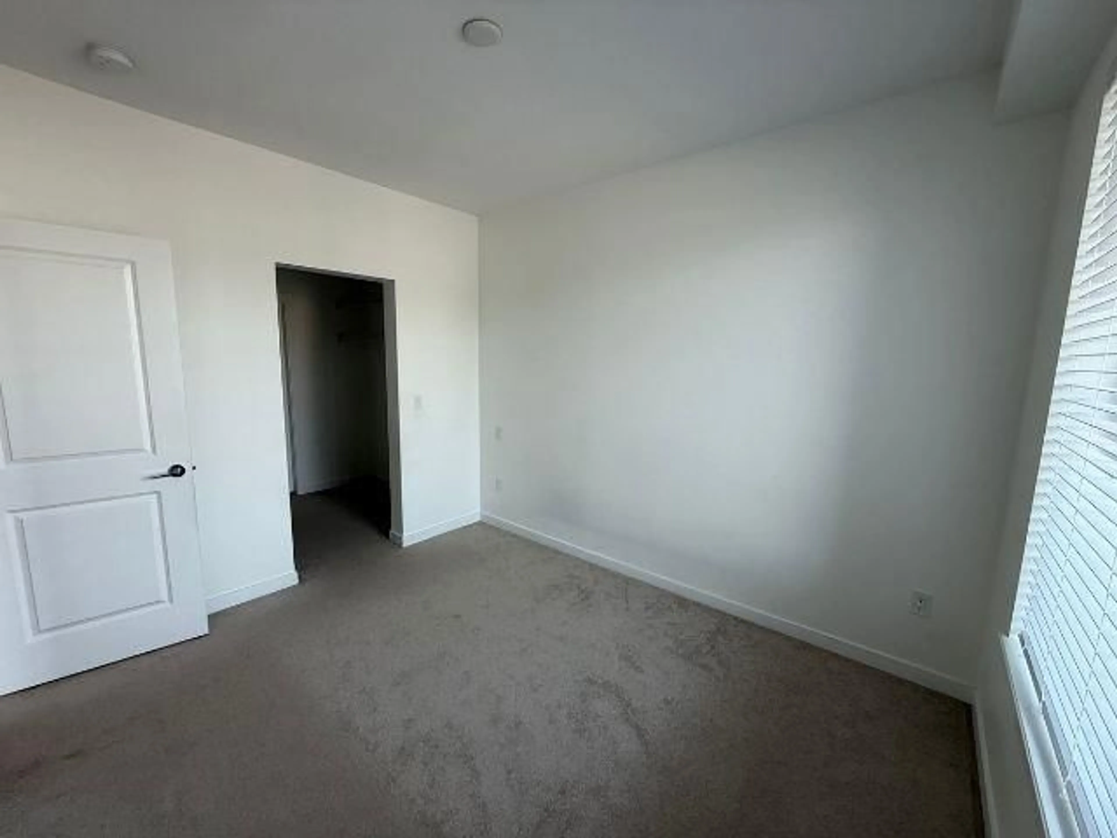 A pic of a room for 307 - 15858 FRASER, Surrey British Columbia V4N6X4