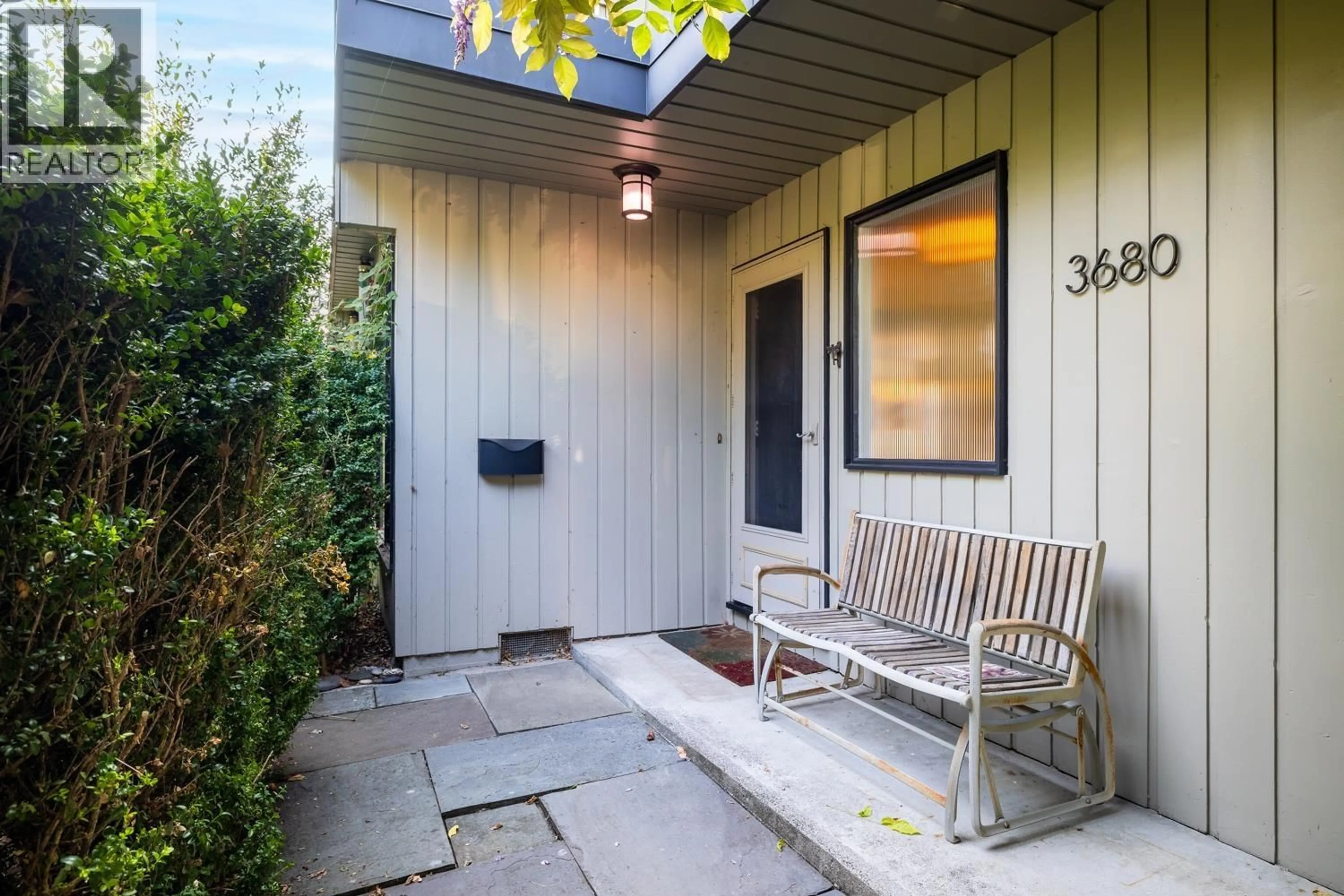 Patio, street for 3680 EDGEMONT BOULEVARD, North Vancouver British Columbia V7R2P7