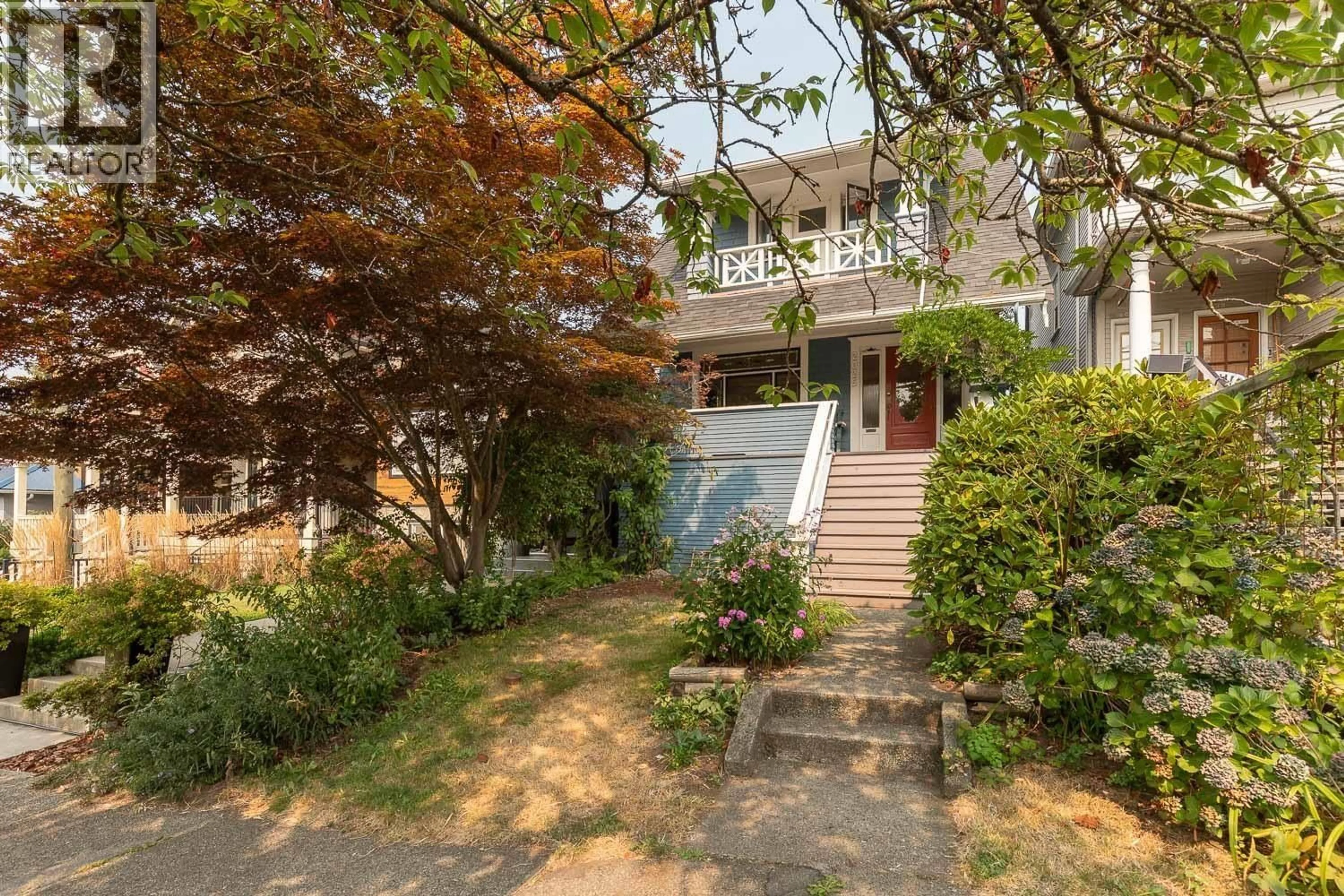 Unknown for 2025 CHARLES STREET, Vancouver British Columbia V5L2V1