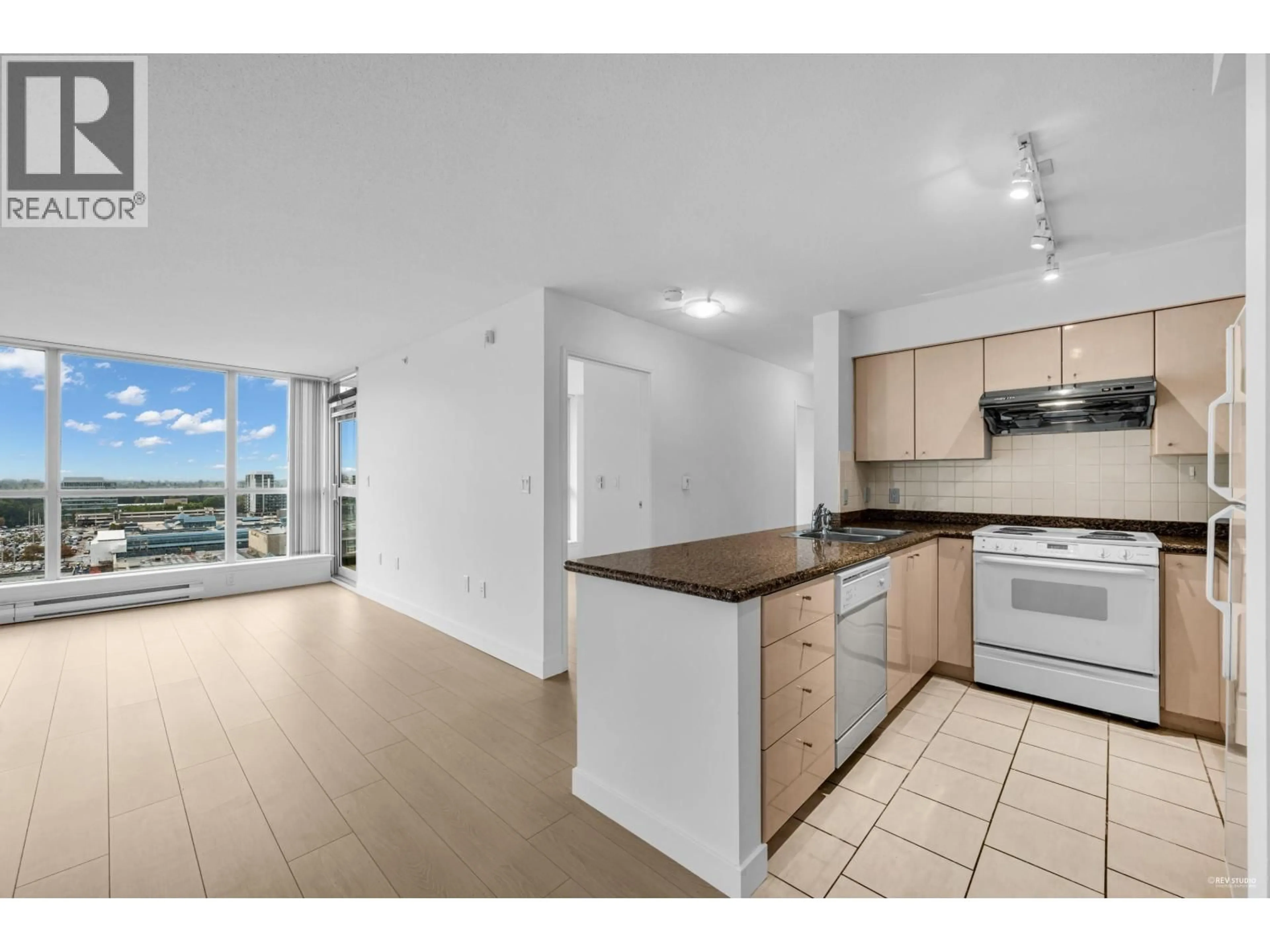 Standard kitchen, unknown for 1705 - 7878 WESTMINSTER HIGHWAY, Richmond British Columbia V6X4A2