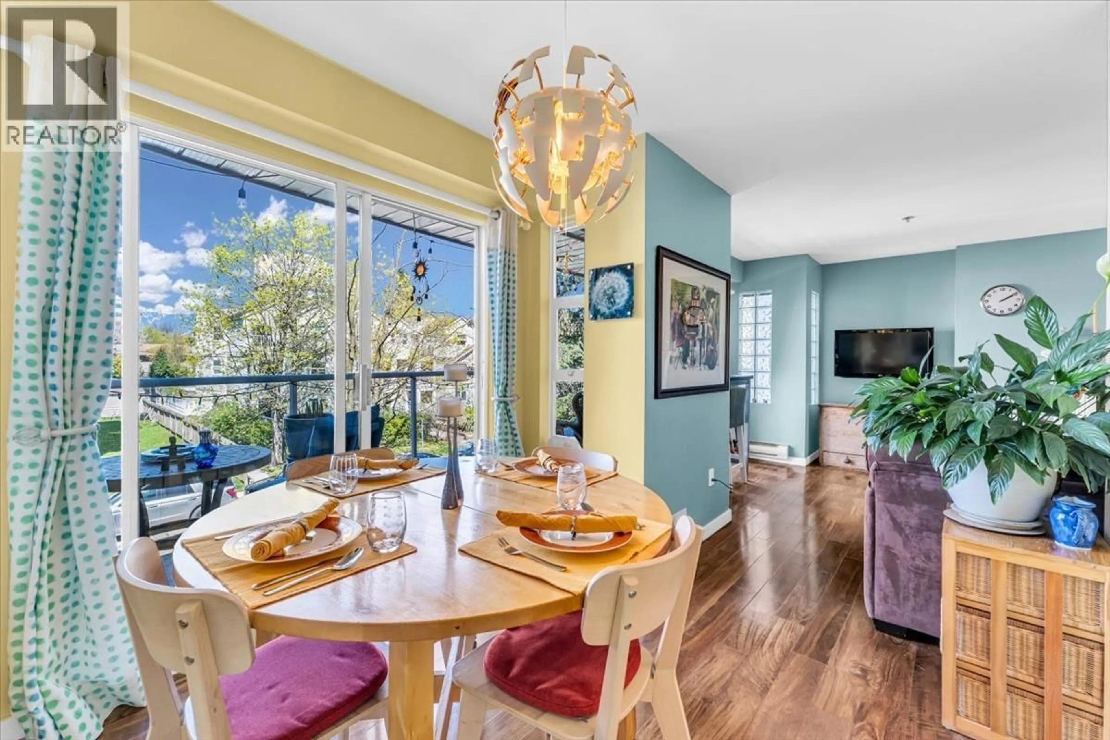Dining room, unknown for 303 - 966 14 AVENUE, Vancouver British Columbia V5Z1R4