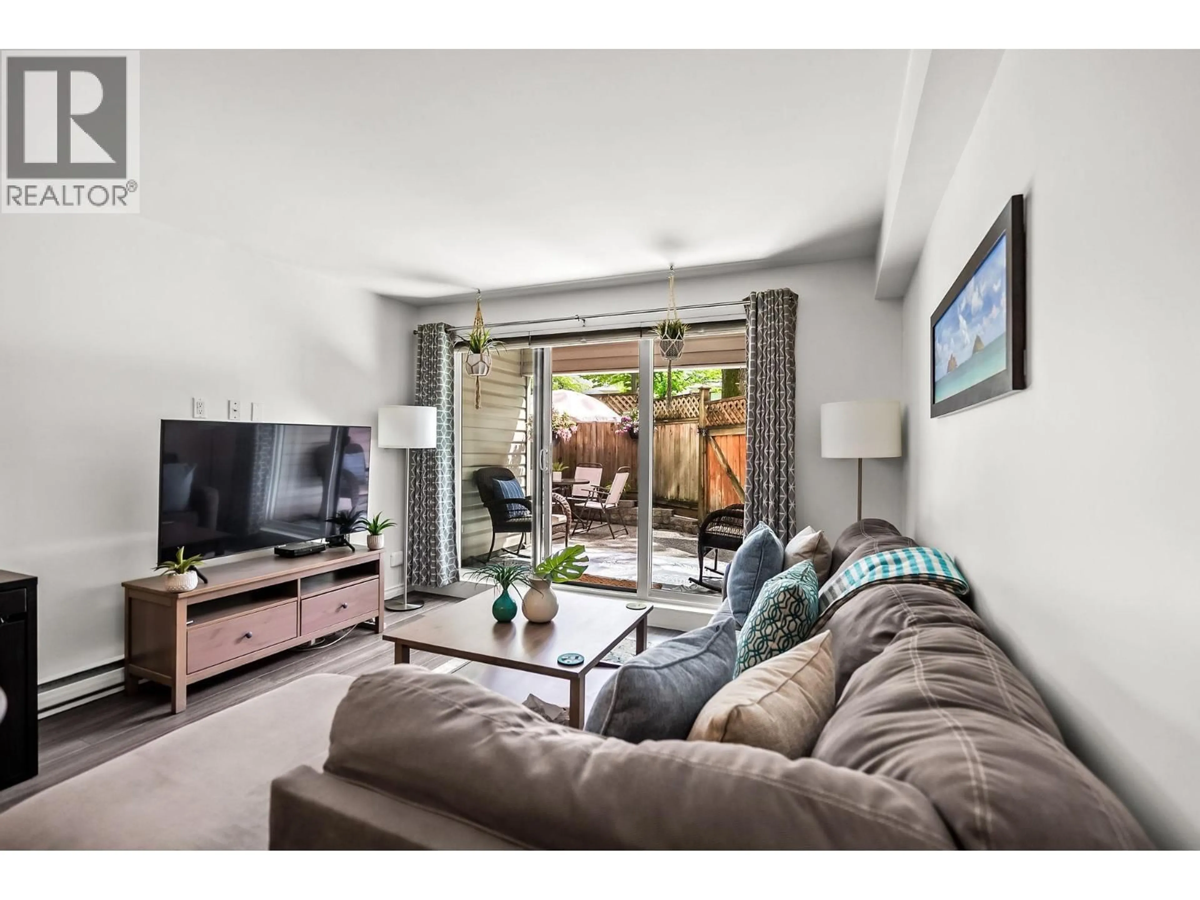 Living room with furniture, unknown for 106 - 825 7TH AVENUE, Vancouver British Columbia V5T1P4
