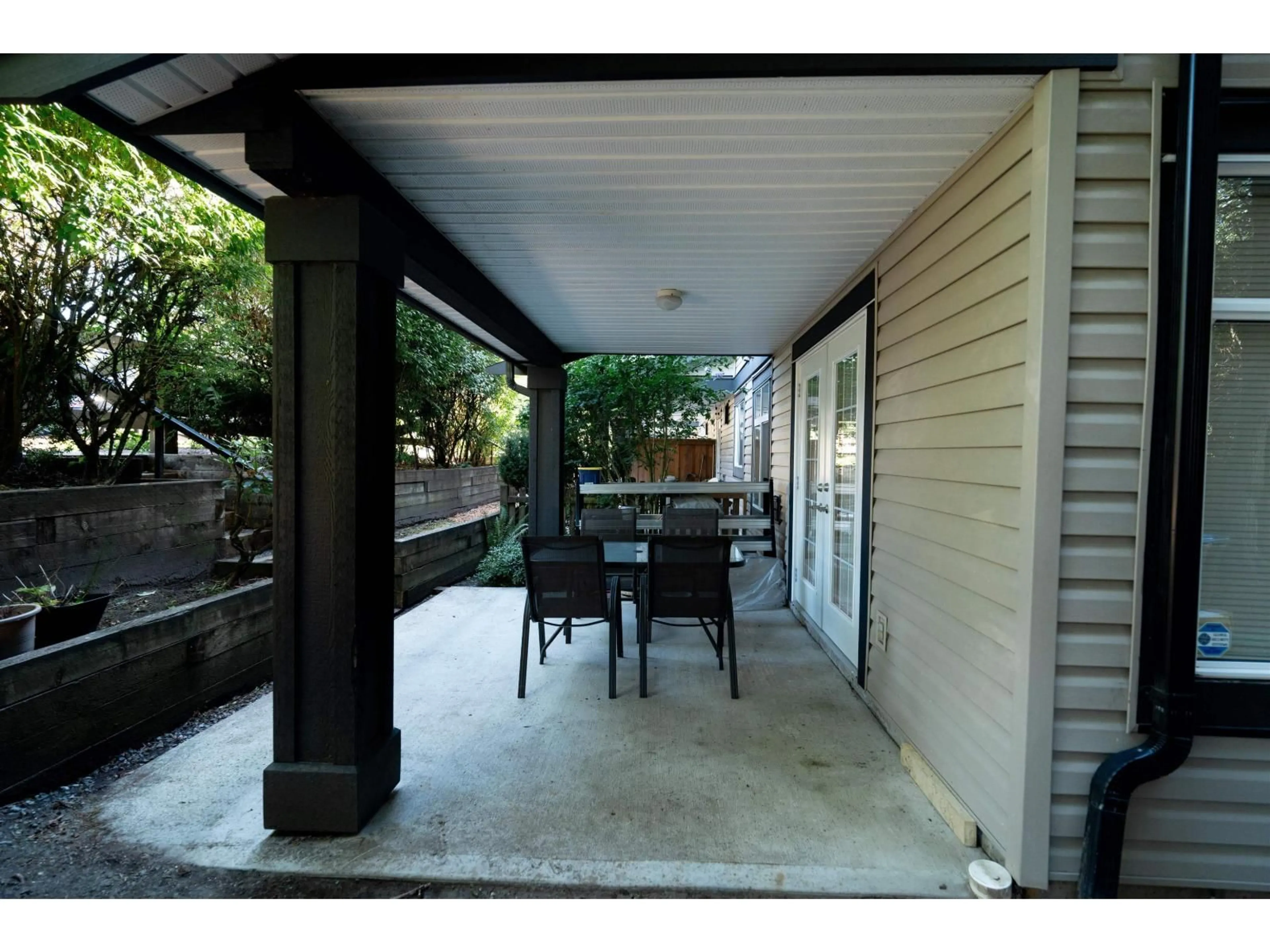 Patio, street for 8 - 19932 70, Langley British Columbia V2Y3C6