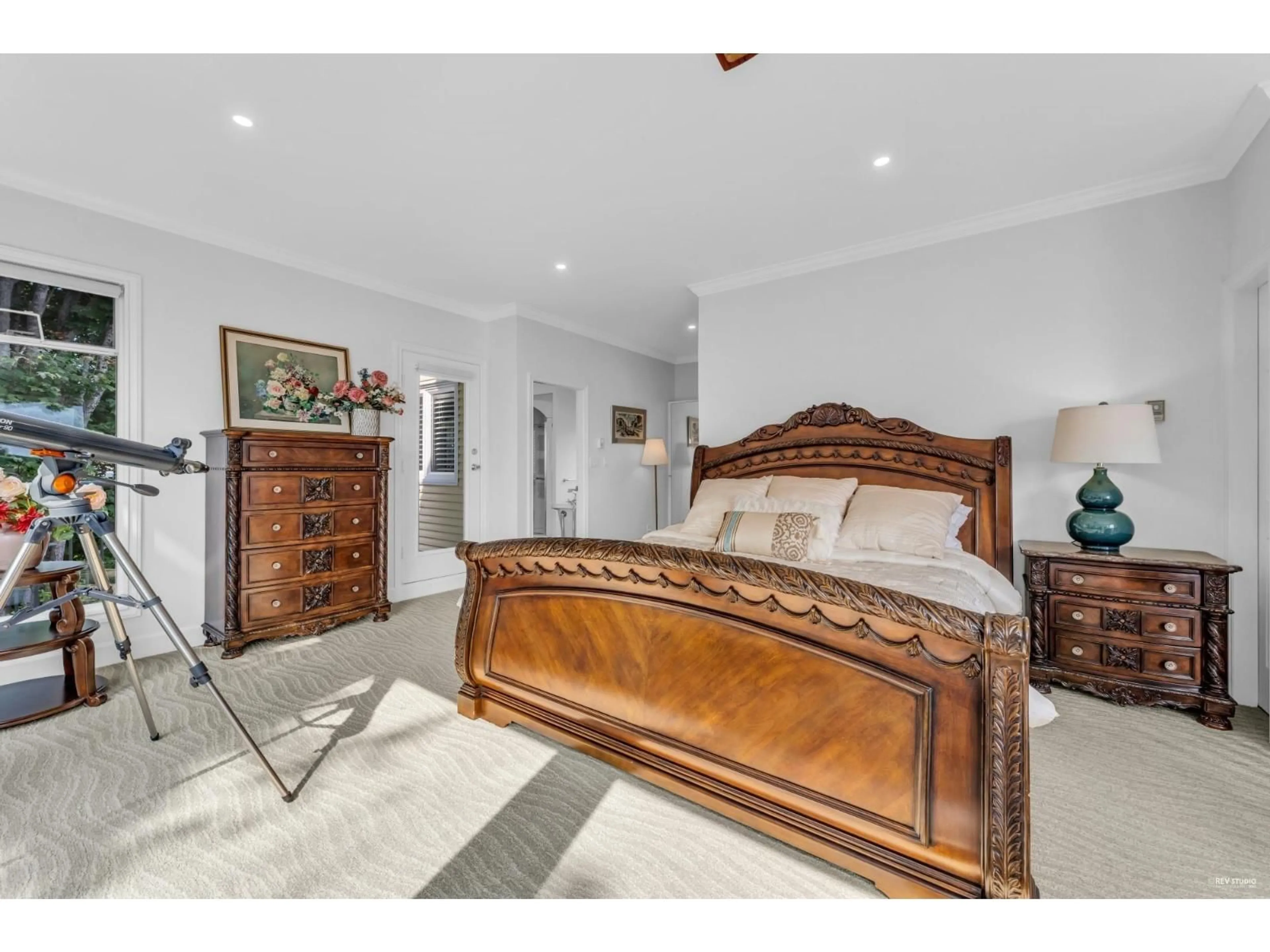 Bedroom with bed, unknown for 14104 MARINE, White Rock British Columbia V4B1A7