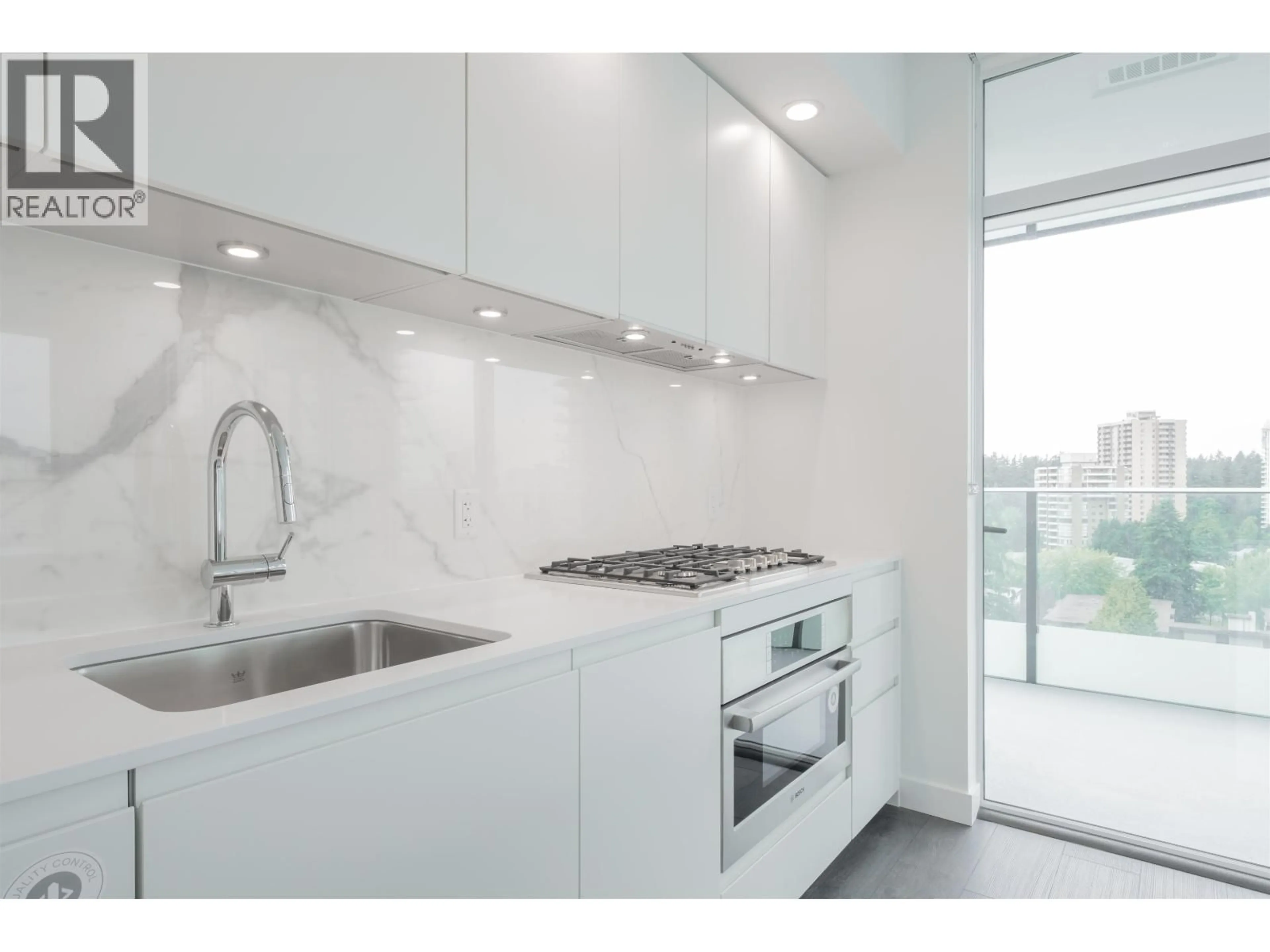 Standard kitchen, ceramic/tile floor for 1209 - 6463 SILVER AVENUE, Burnaby British Columbia V5H0K4