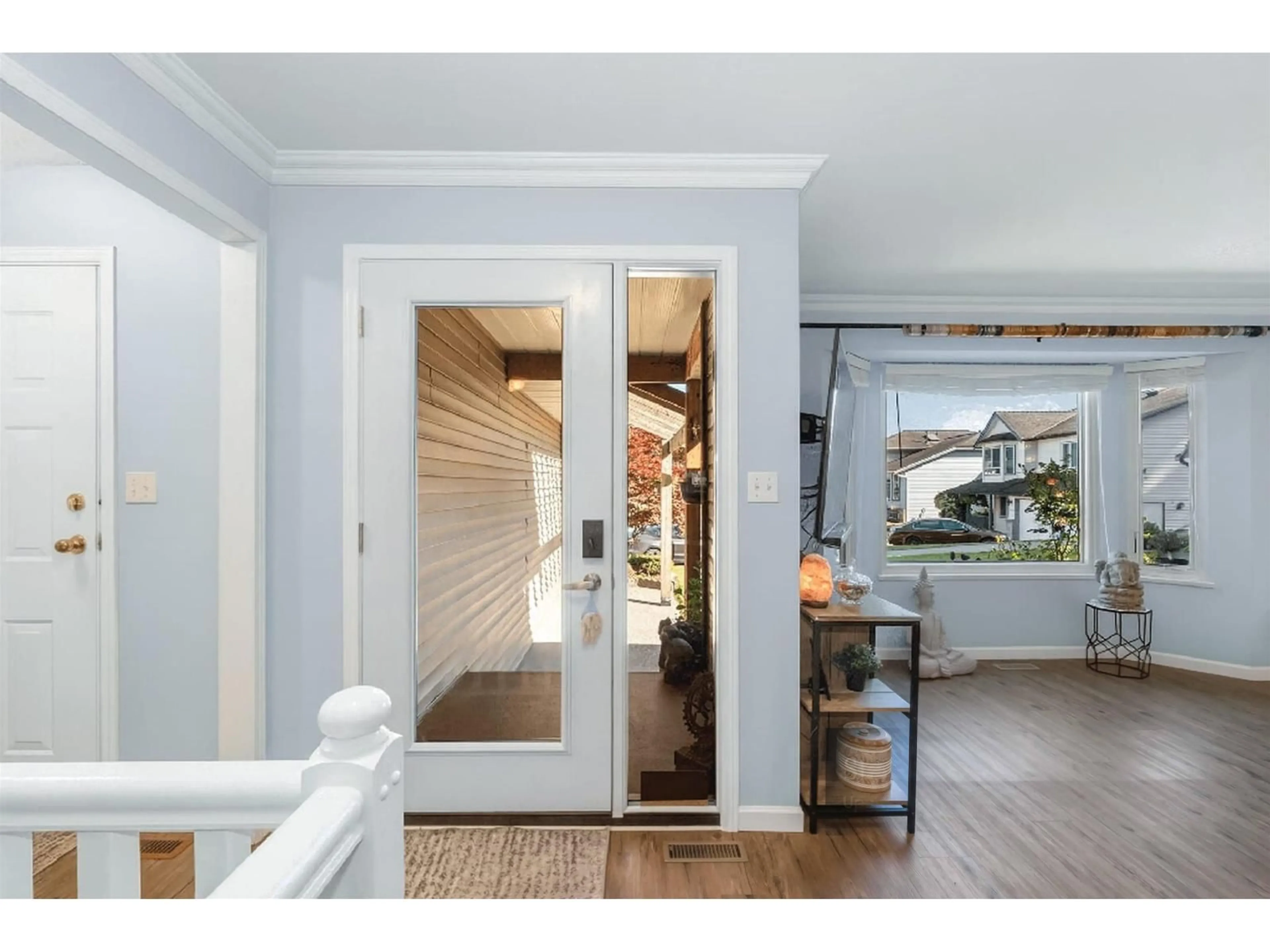 Indoor entryway for 31438 CHALMERS, Abbotsford British Columbia V2T5H1