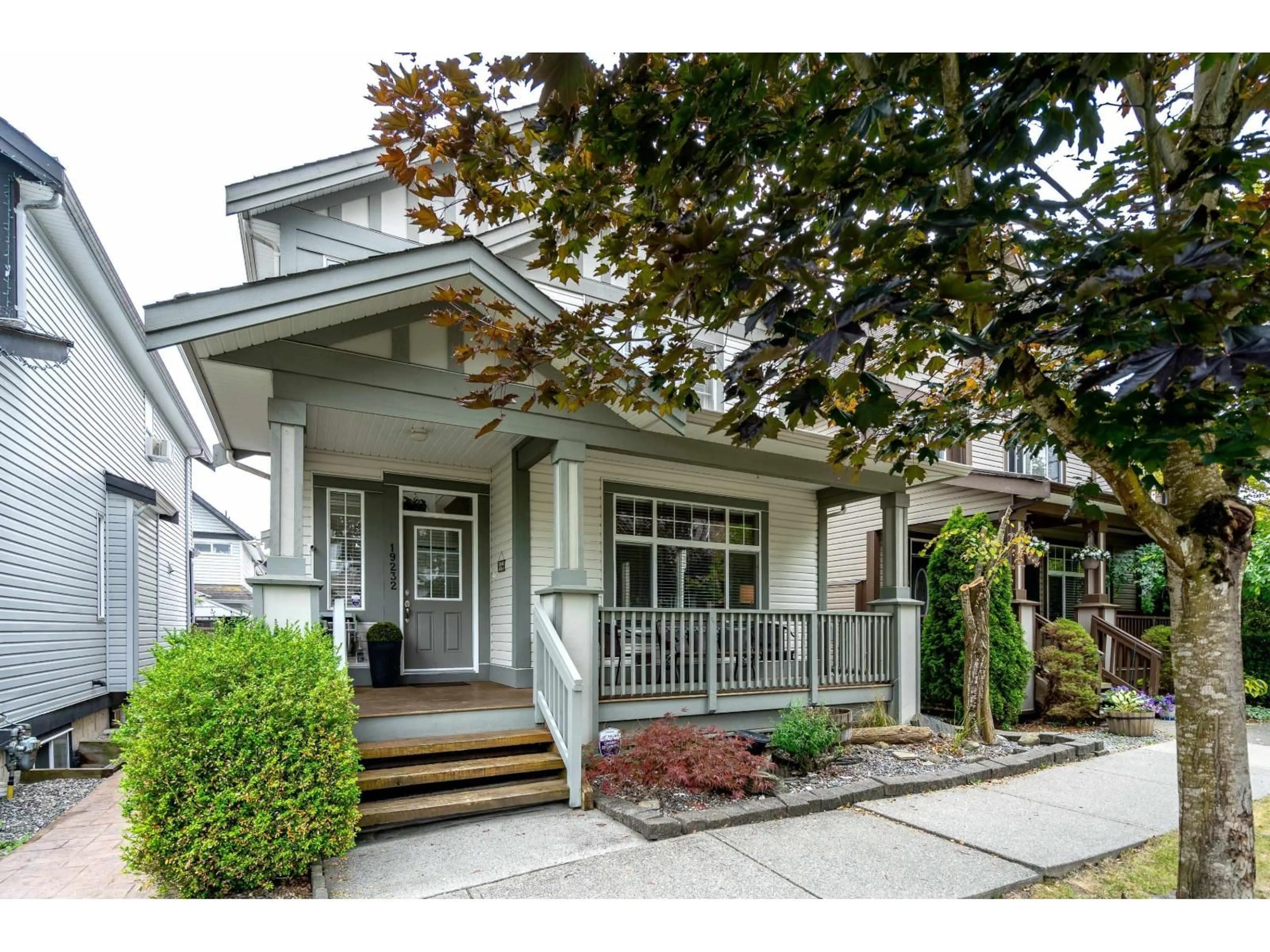 Home with vinyl exterior material, street for 19232 68A, Surrey British Columbia V4N0B6