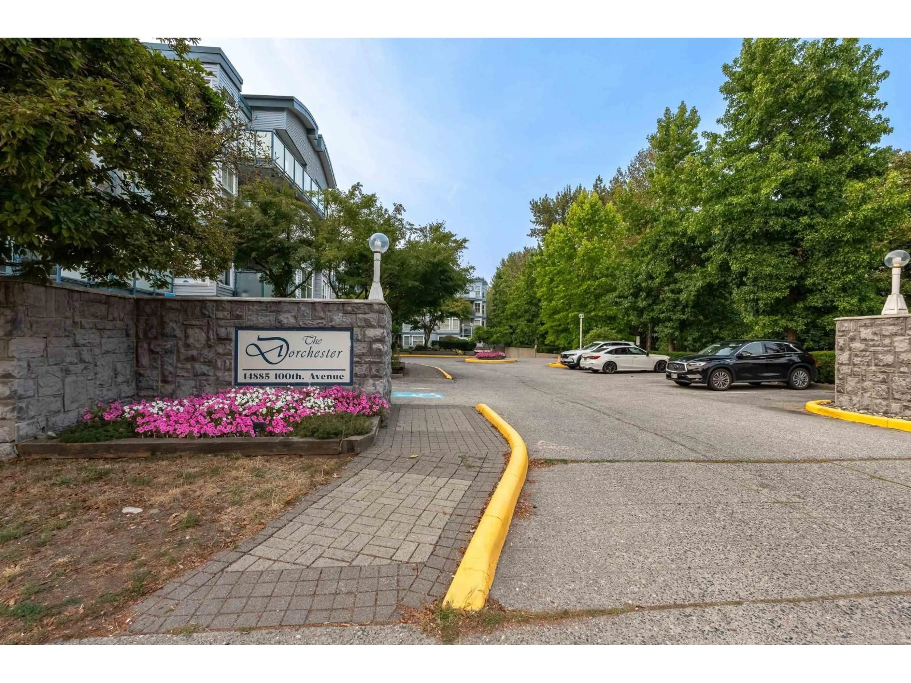Unknown for 409 - 14885 100, Surrey British Columbia V3R0W1