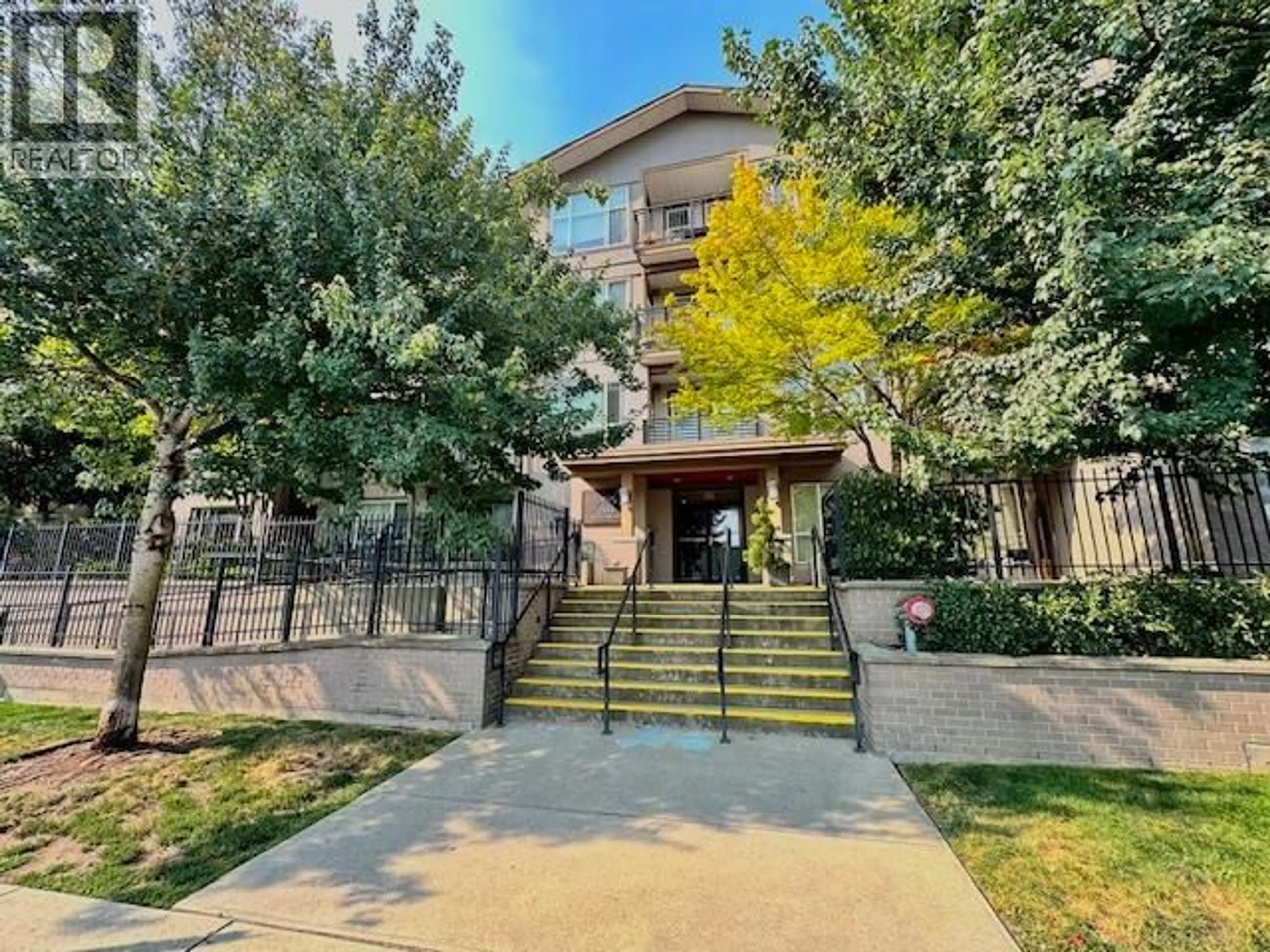 Unknown for 301 - 2343 ATKINS AVENUE, Port Coquitlam British Columbia V3C1Y7