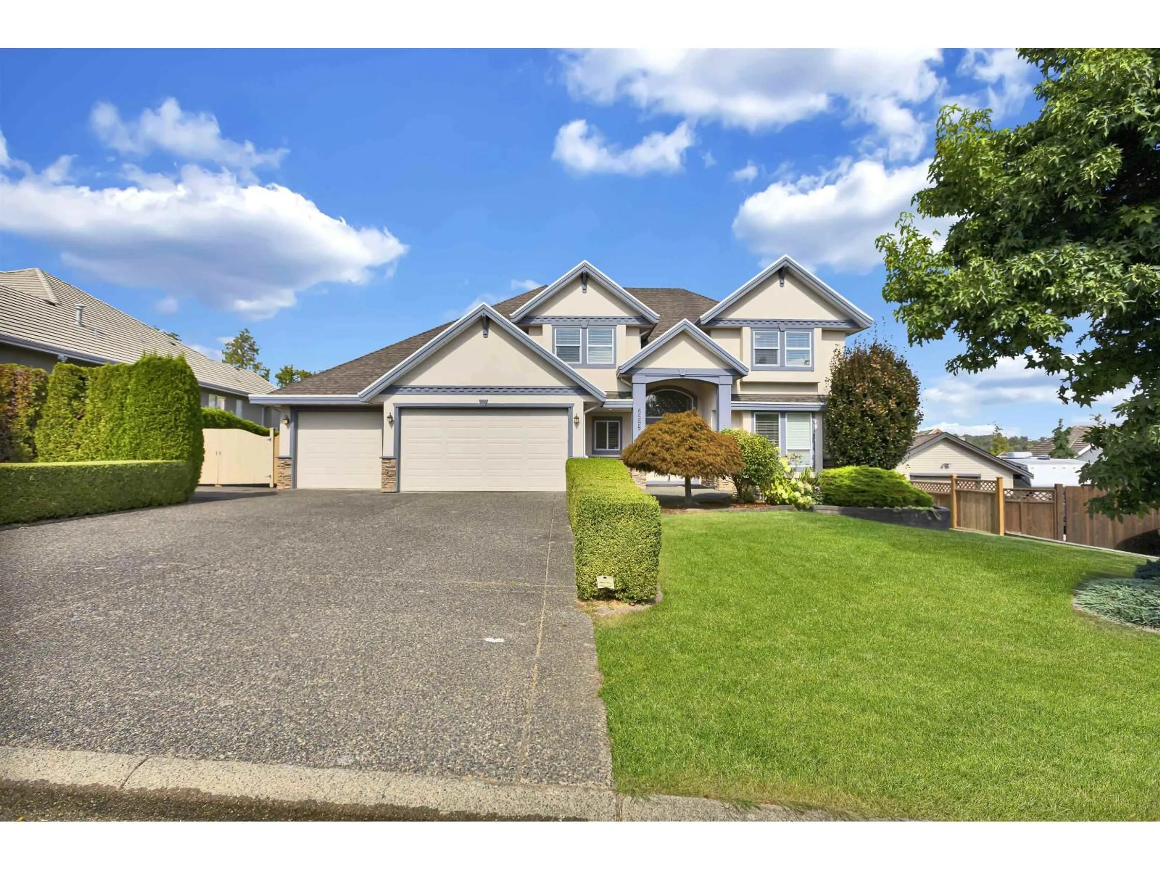 Home with vinyl exterior material, street for 8598 171, Surrey British Columbia V4N5J1