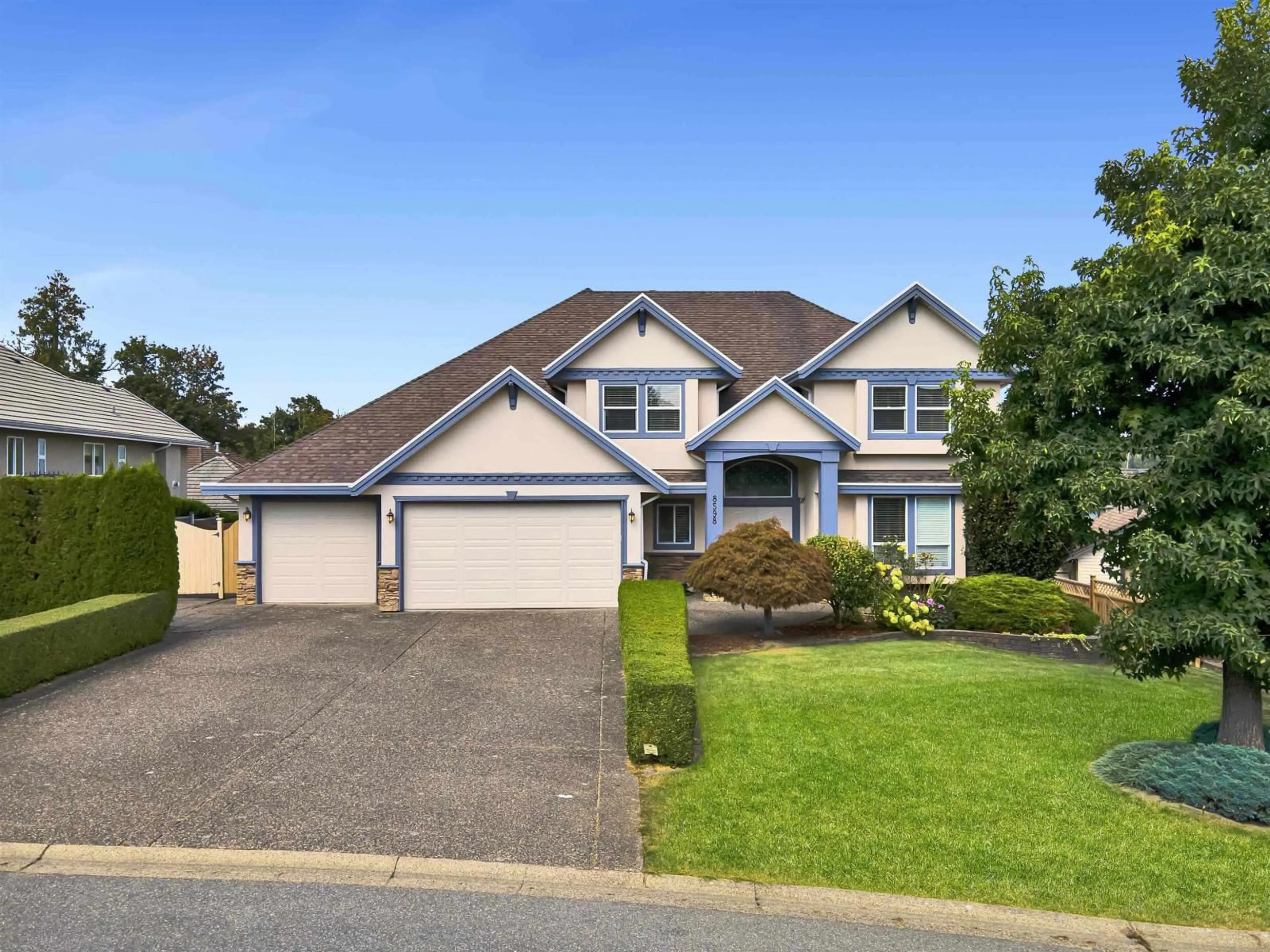 Home with vinyl exterior material, street for 8598 171, Surrey British Columbia V4N5J1