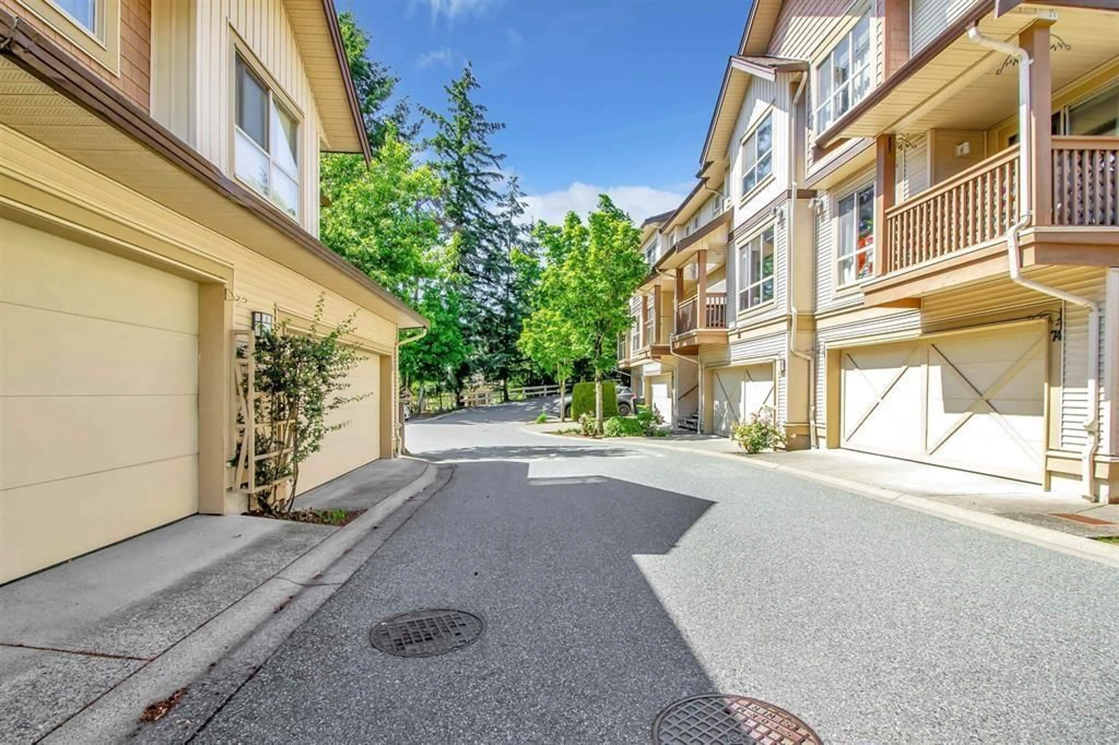 Patio, street for 53 - 20350 68, Langley British Columbia V2Y3A5