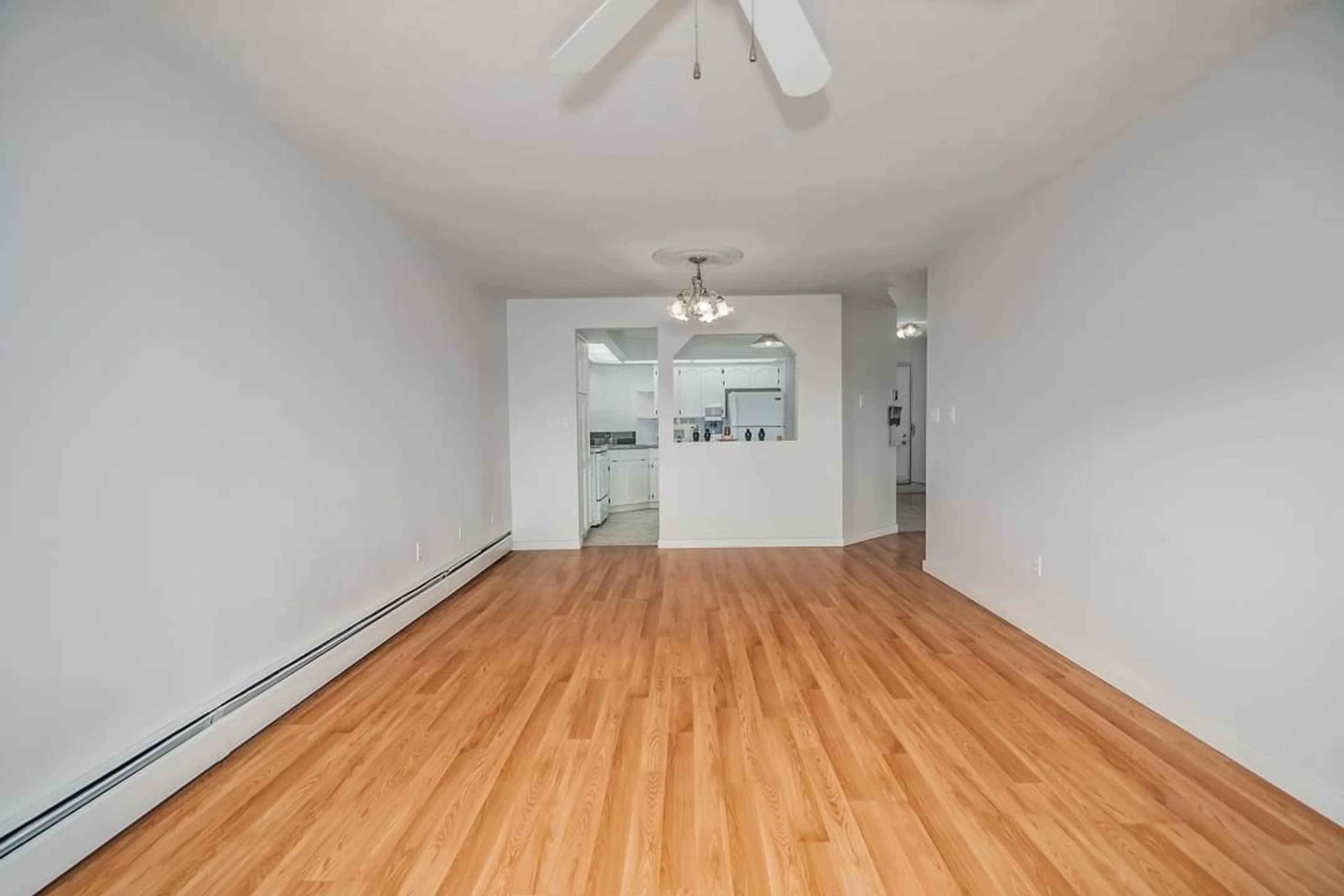 A pic of a room for 215 - 31930 OLD YALE, Abbotsford British Columbia V2T2C7