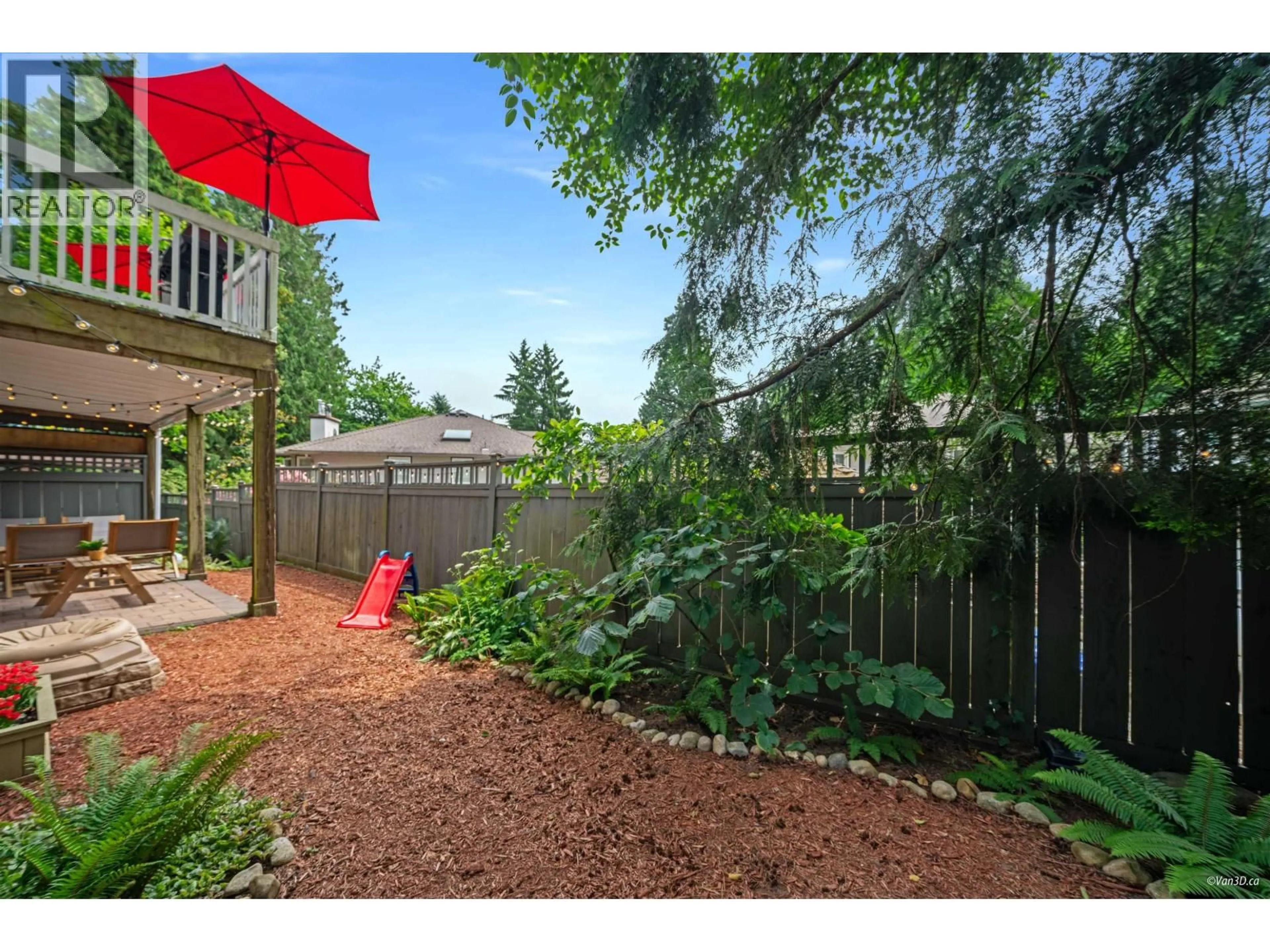 Patio, unknown for 1071 LYNN VALLEY ROAD, North Vancouver British Columbia V7J1Z6