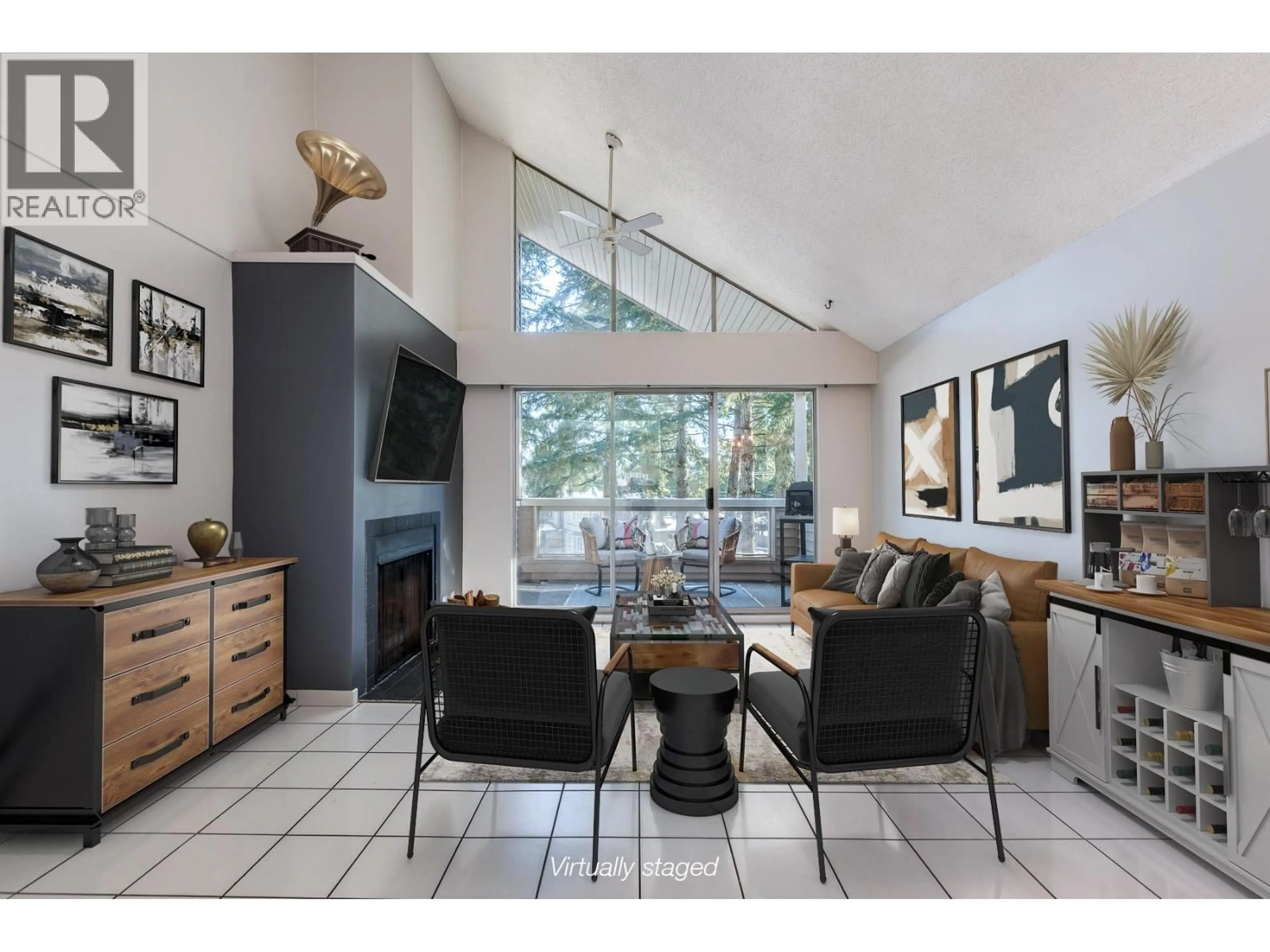 Living room with furniture, unknown for 302 - 932 ROBINSON STREET, Coquitlam British Columbia V3J7R8