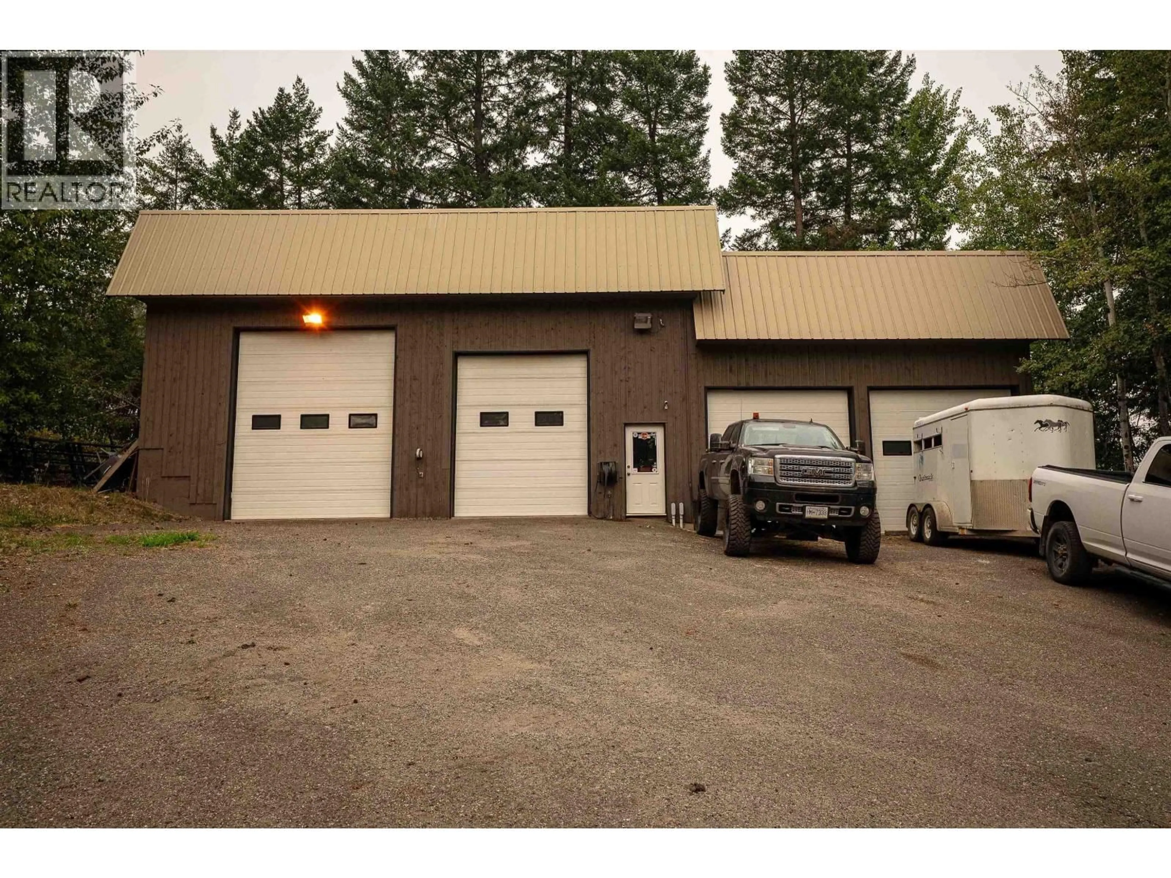 Indoor garage for 755 ROBERTS DRIVE, Williams Lake British Columbia V2G5K1
