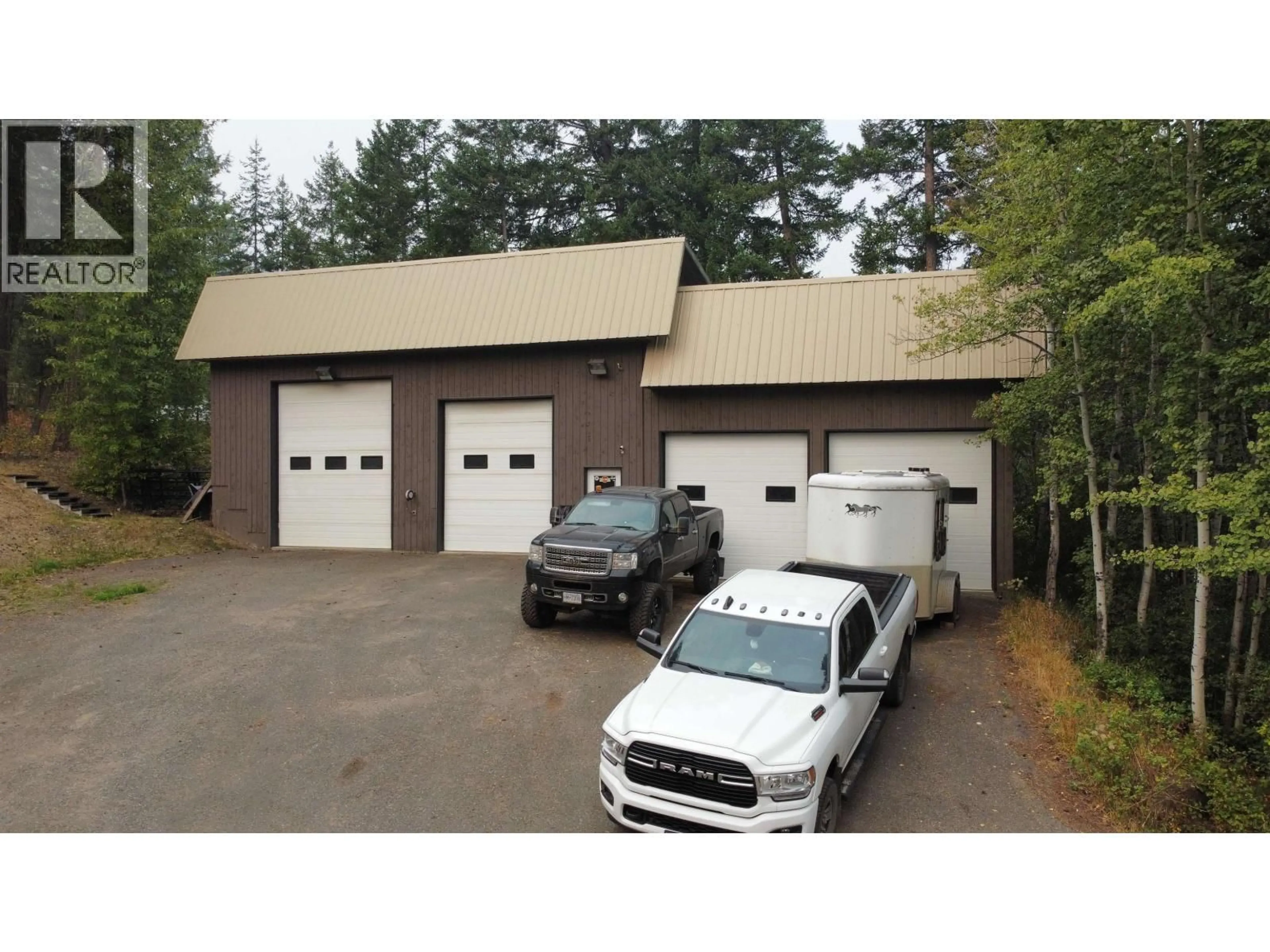 Indoor garage for 755 ROBERTS DRIVE, Williams Lake British Columbia V2G5K1