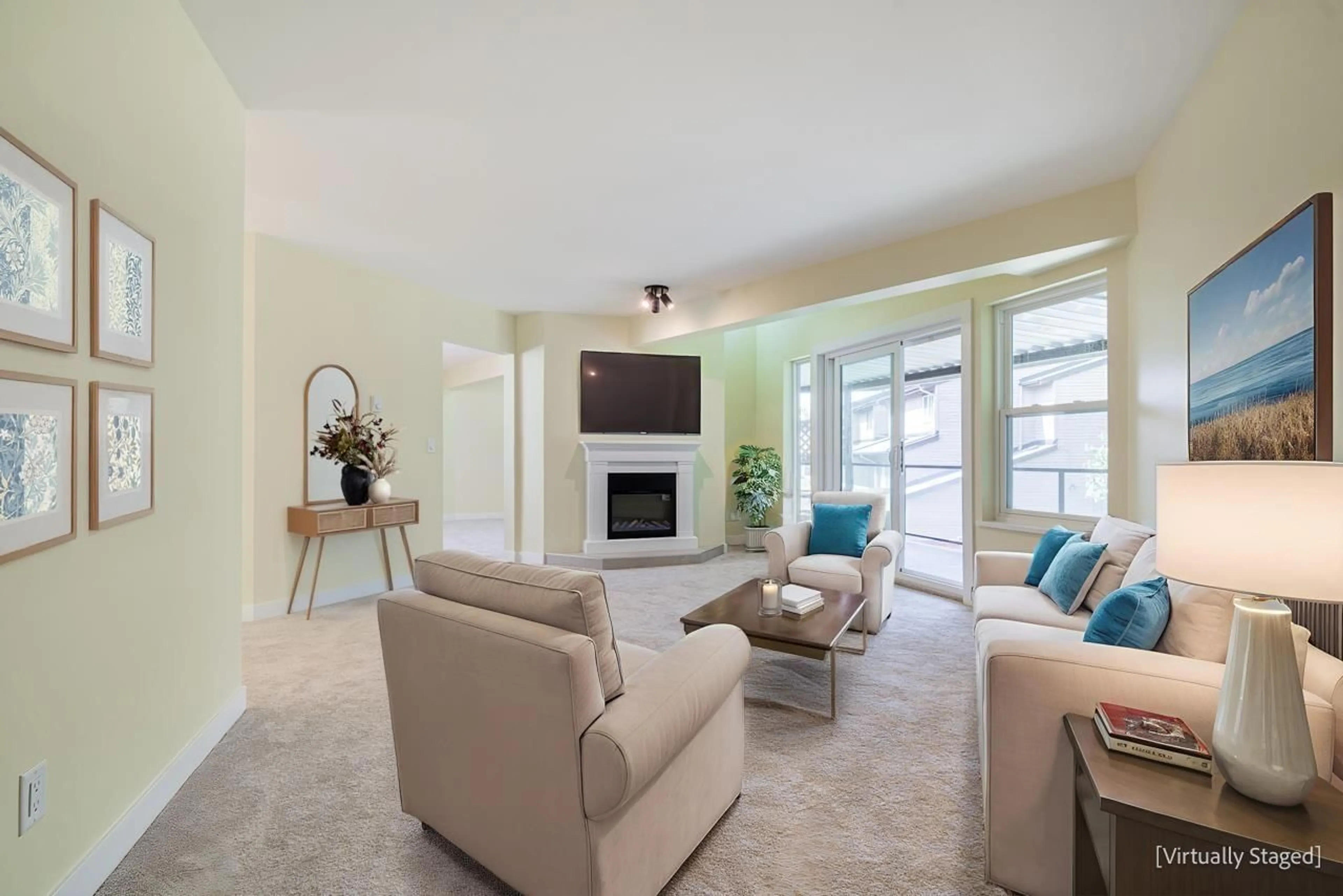 Living room with furniture, unknown for 204 - 13858 102ND, Surrey British Columbia V3T1P1