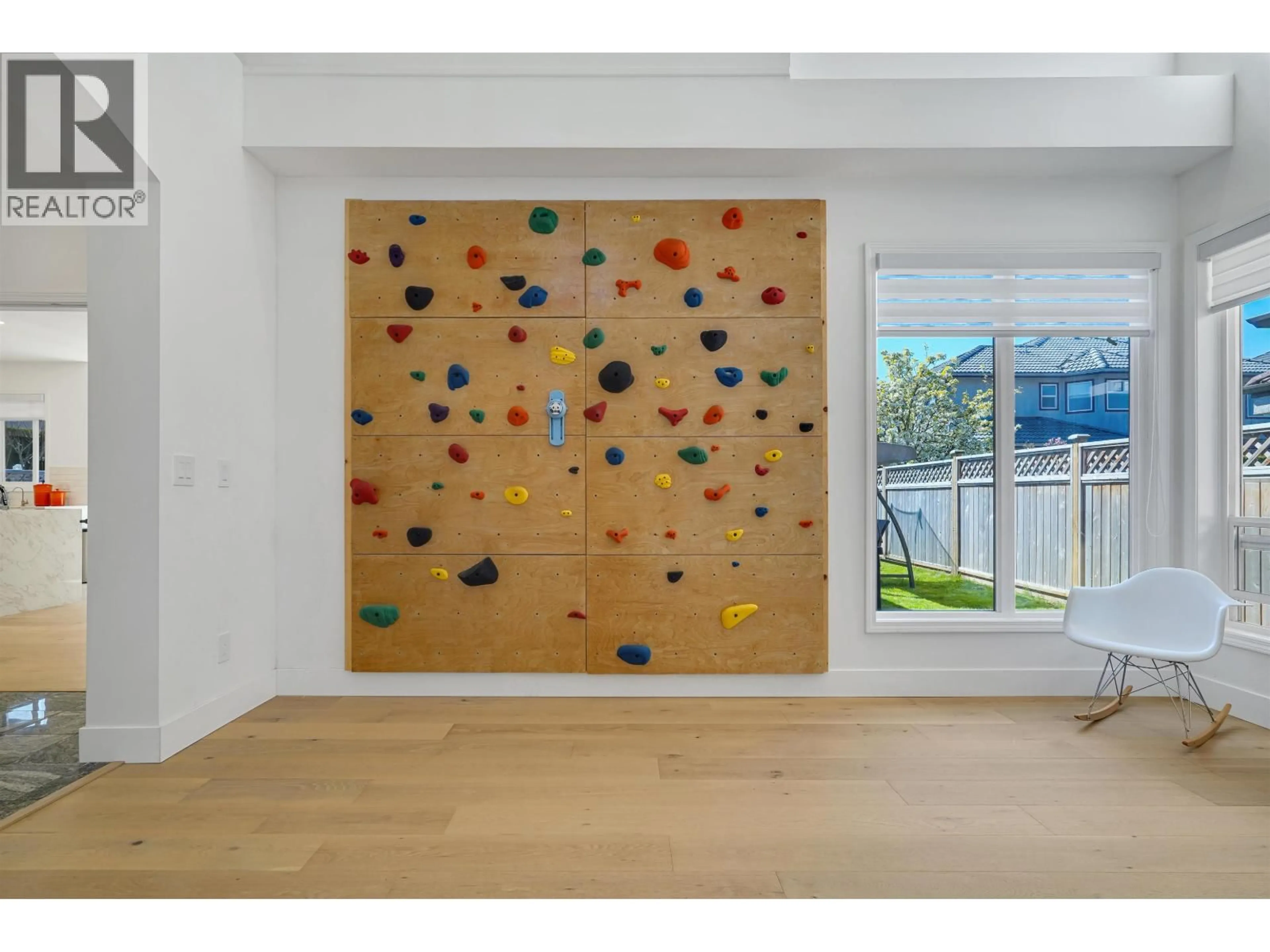 A pic of a room for 3240 WESTMINSTER HIGHWAY, Richmond British Columbia V7C5R1