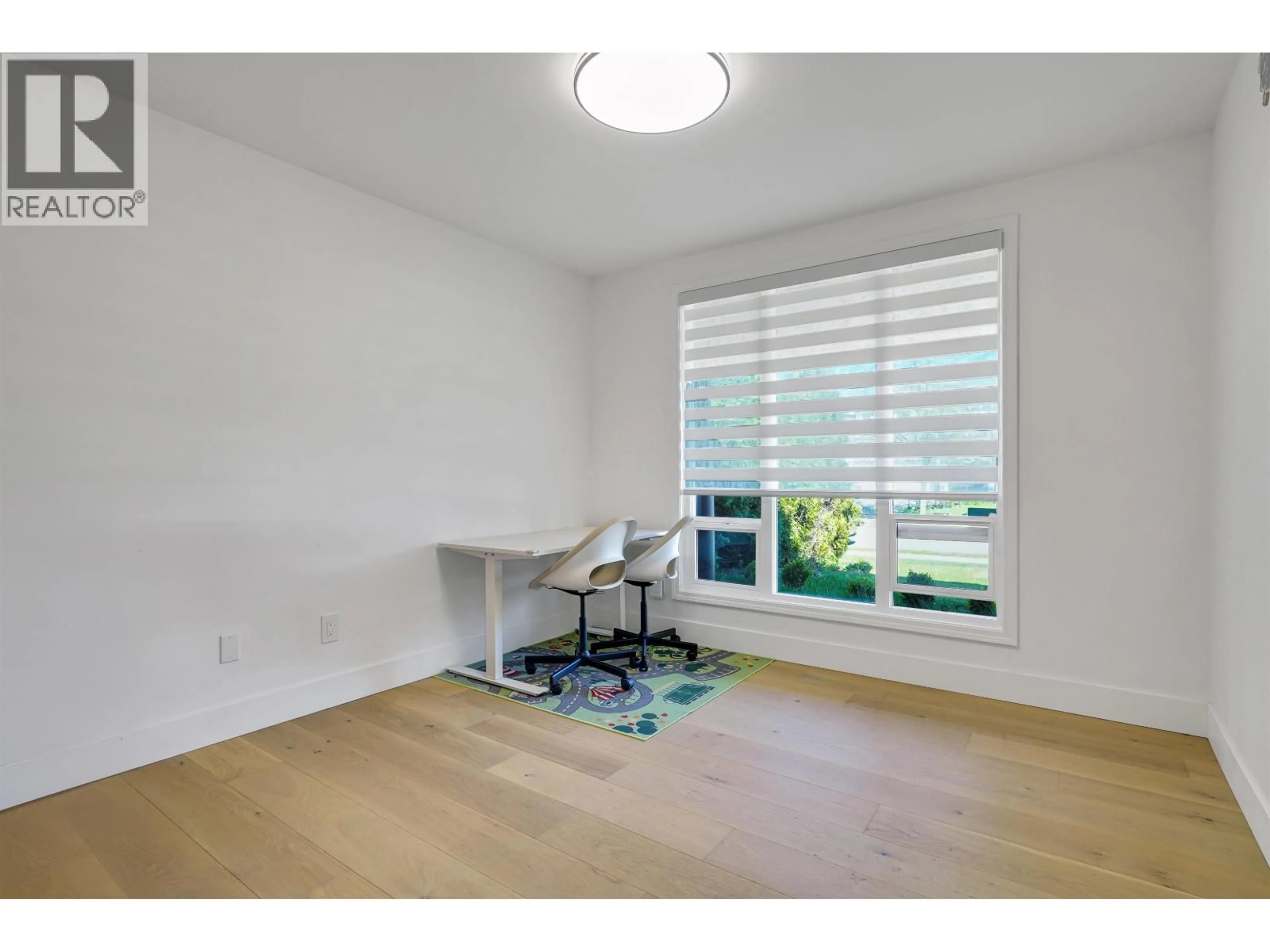 A pic of a room for 3240 WESTMINSTER HIGHWAY, Richmond British Columbia V7C5R1
