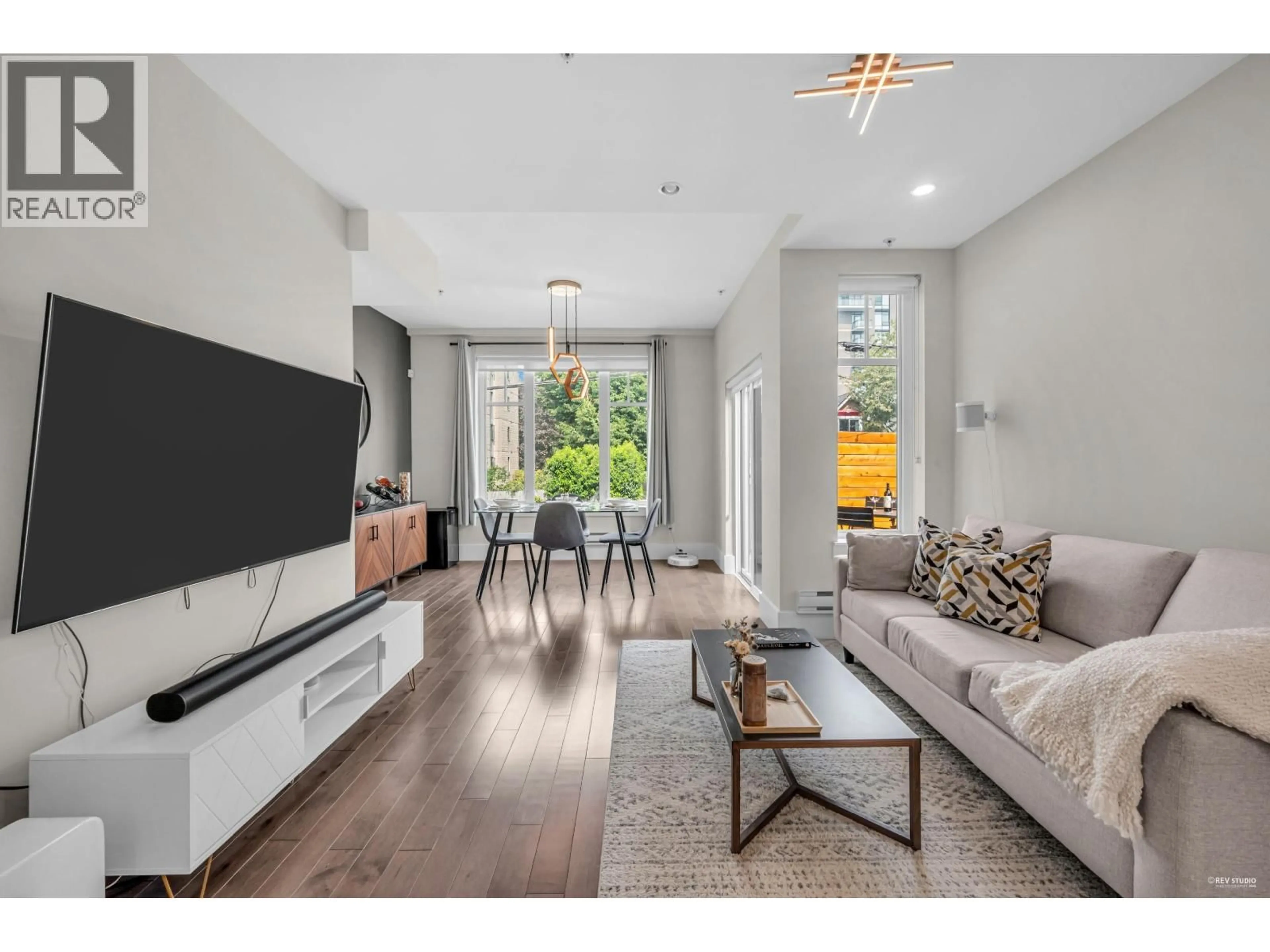 Living room with furniture, unknown for 333 7TH AVENUE, Vancouver British Columbia V5T1M9