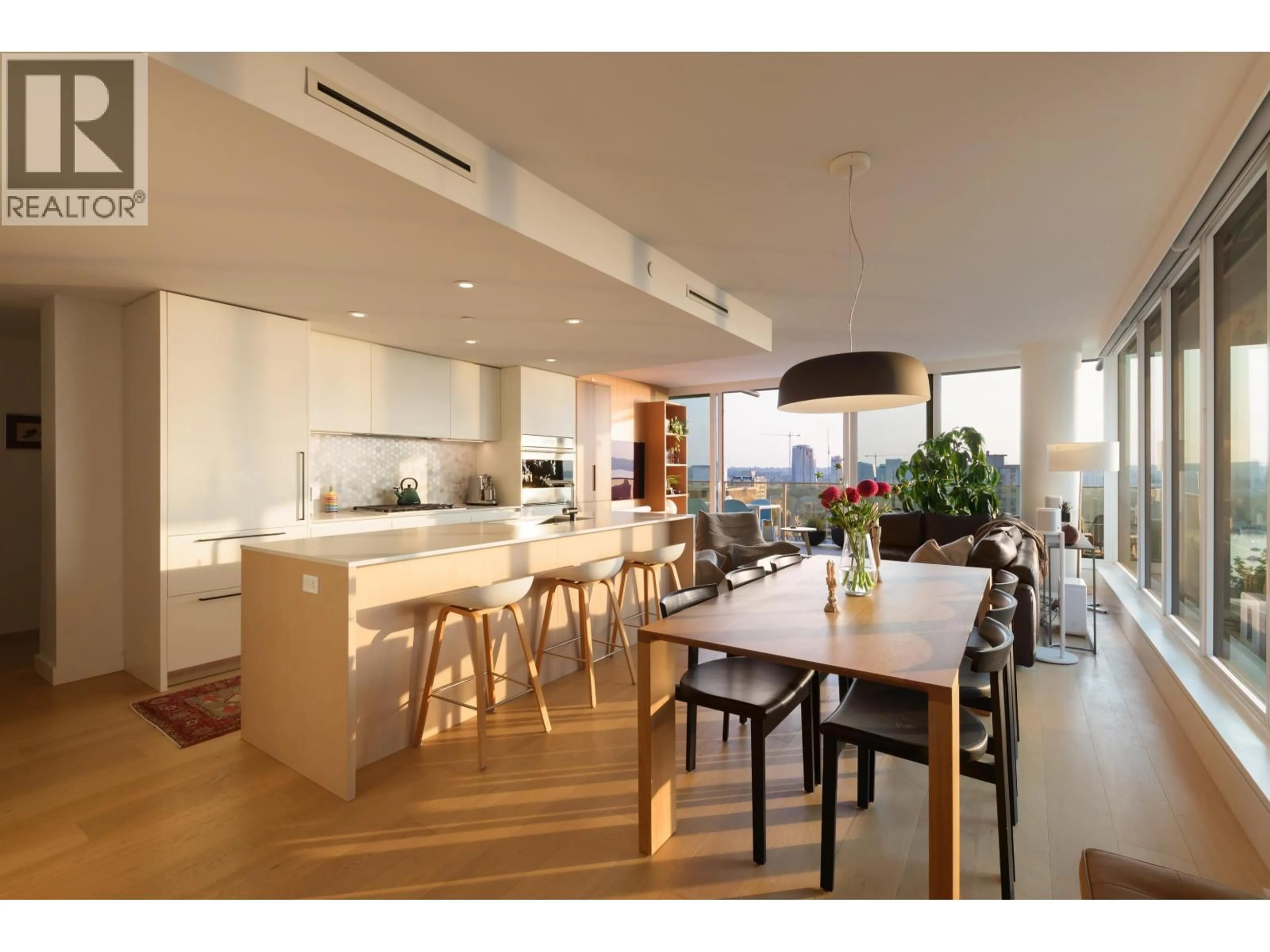 Open concept kitchen, wood/laminate floor for 1404 - 1365 DAVIE STREET, Vancouver British Columbia V6E1N5