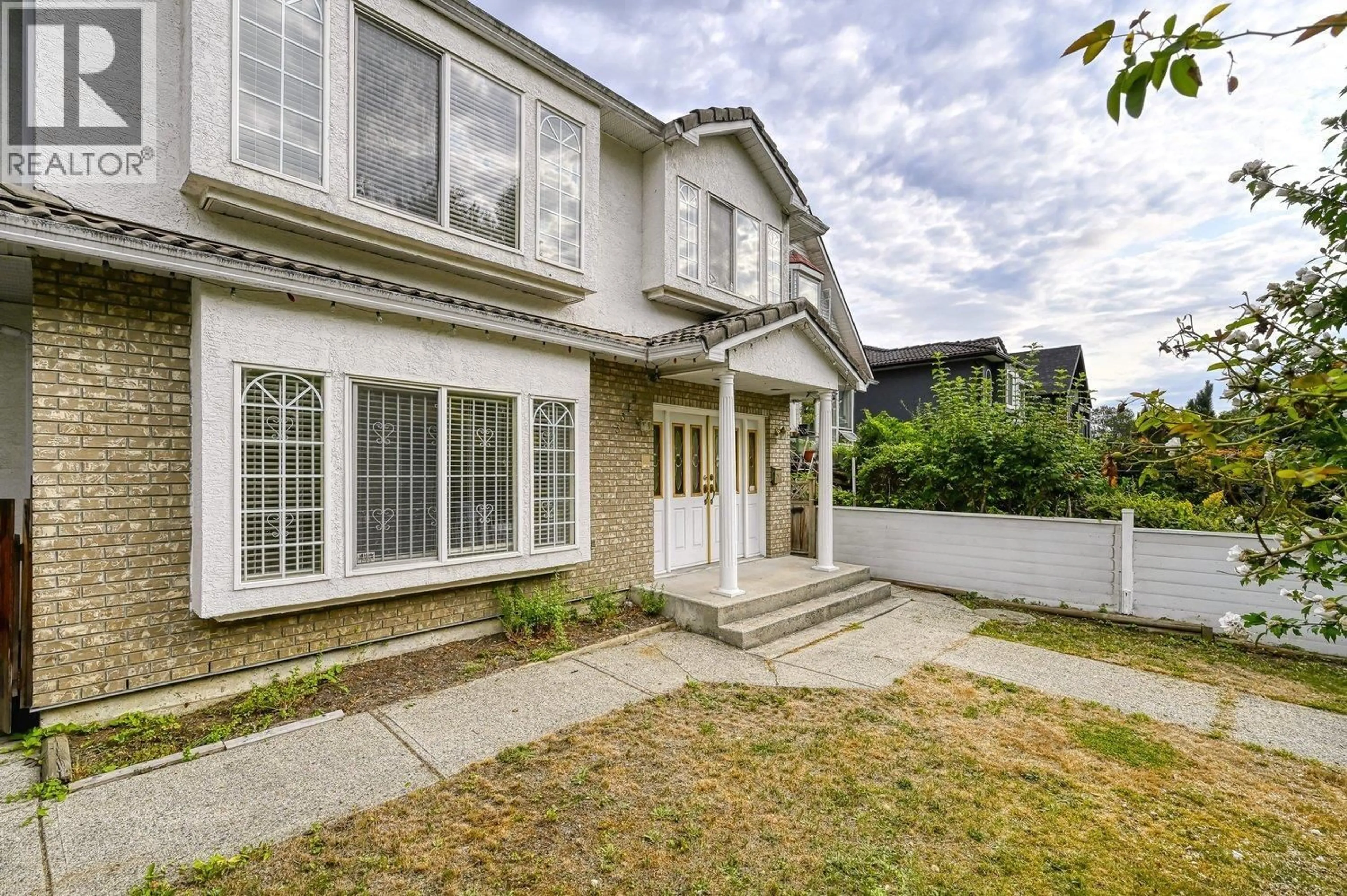 Unknown for 3315 CHARLES STREET, Vancouver British Columbia V5K3C3