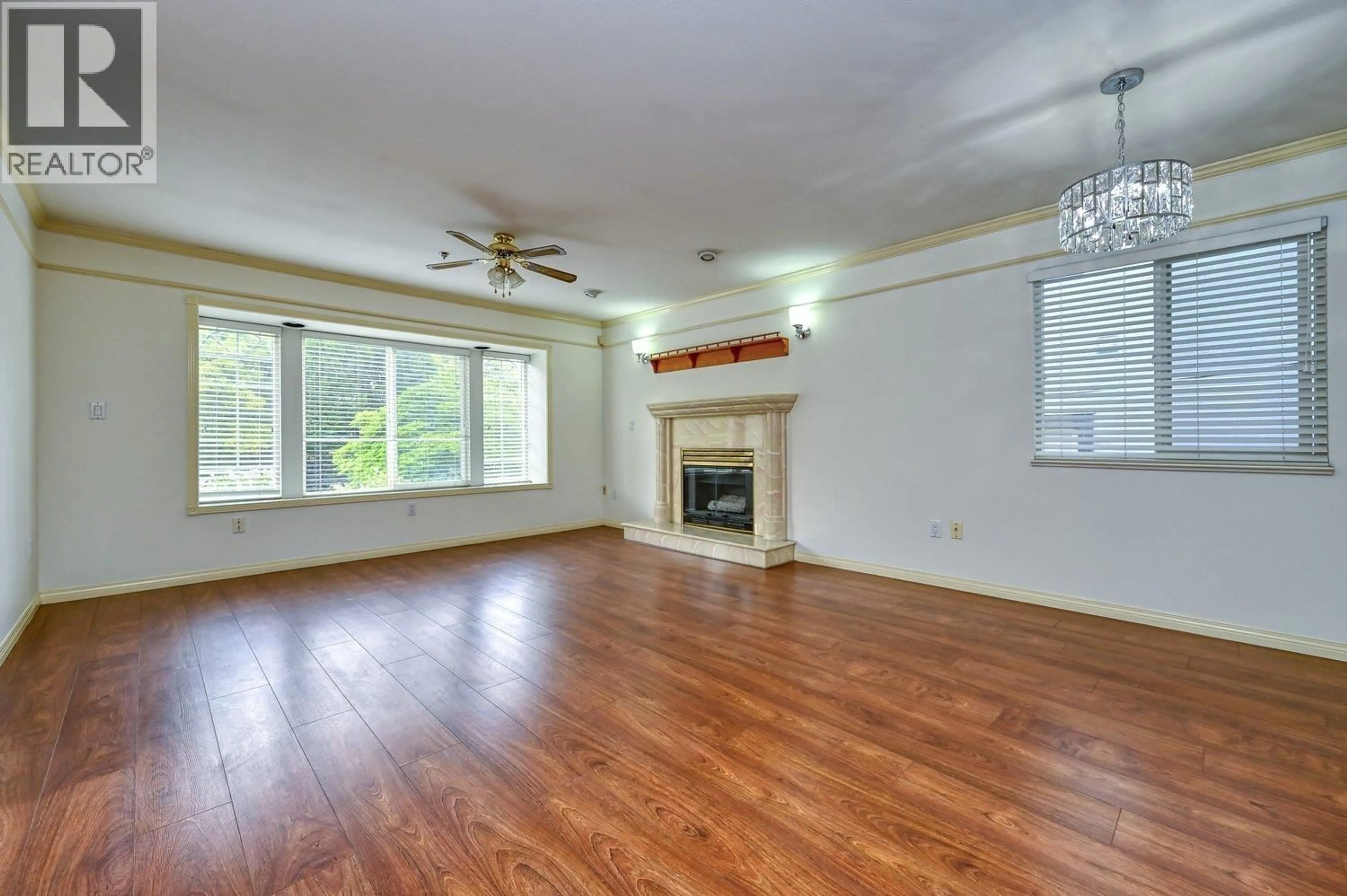 A pic of a room for 3315 CHARLES STREET, Vancouver British Columbia V5K3C3