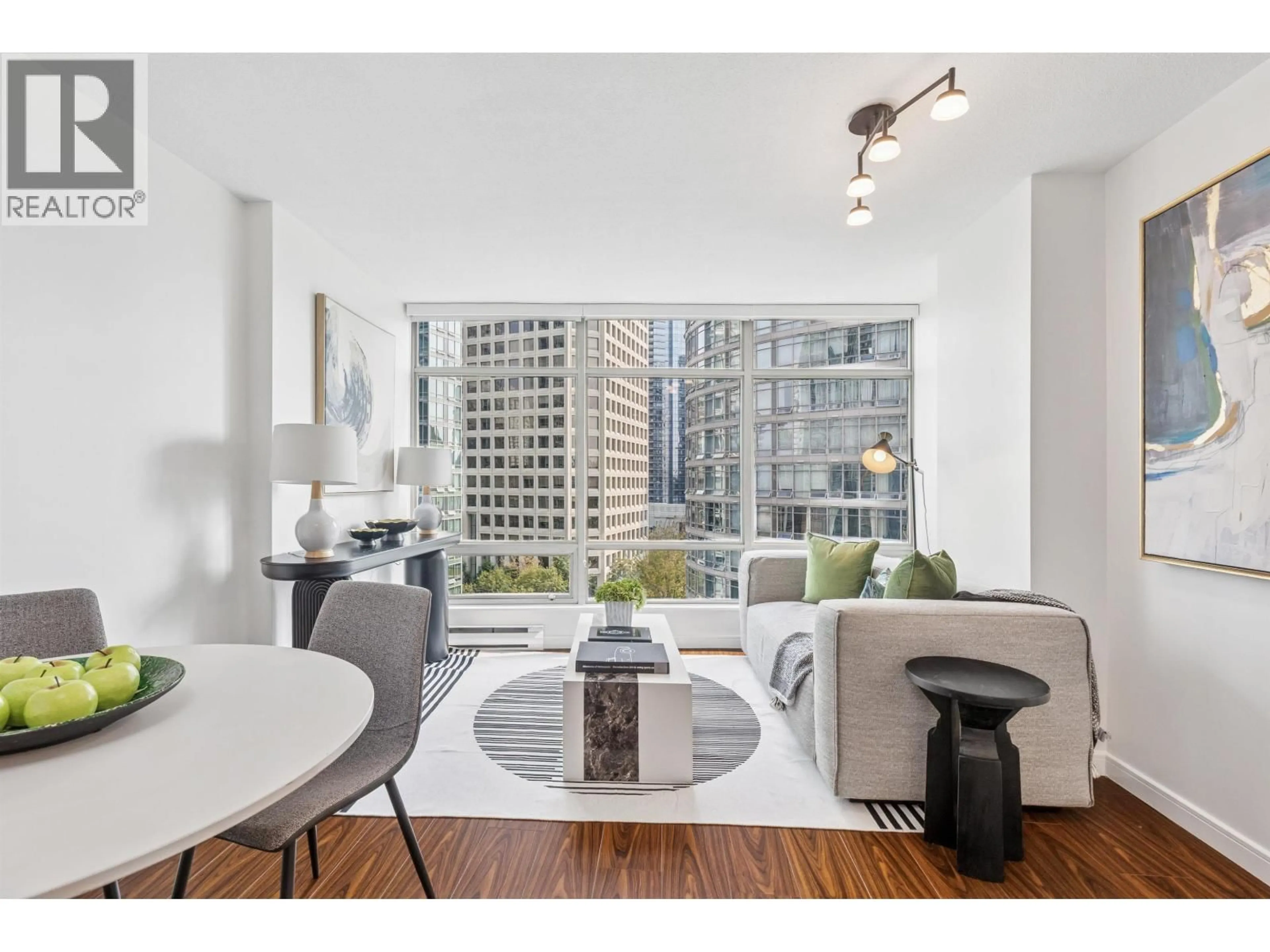 Living room with furniture, unknown for 901 - 1288 ALBERNI STREET, Vancouver British Columbia V6E4N5