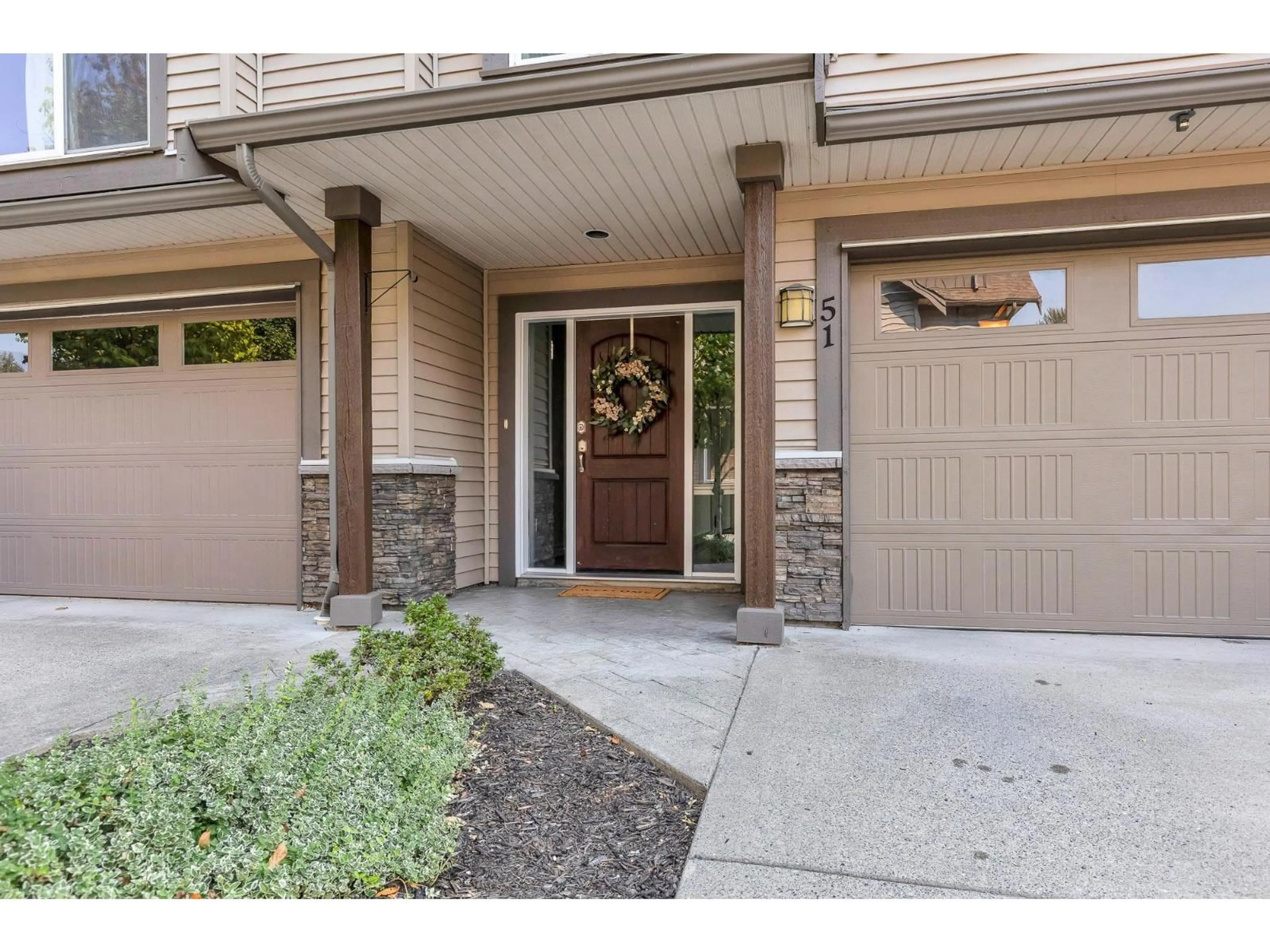 Indoor entryway for 51 - 45085 WOLFE ROAD, Chilliwack British Columbia V2P0C5
